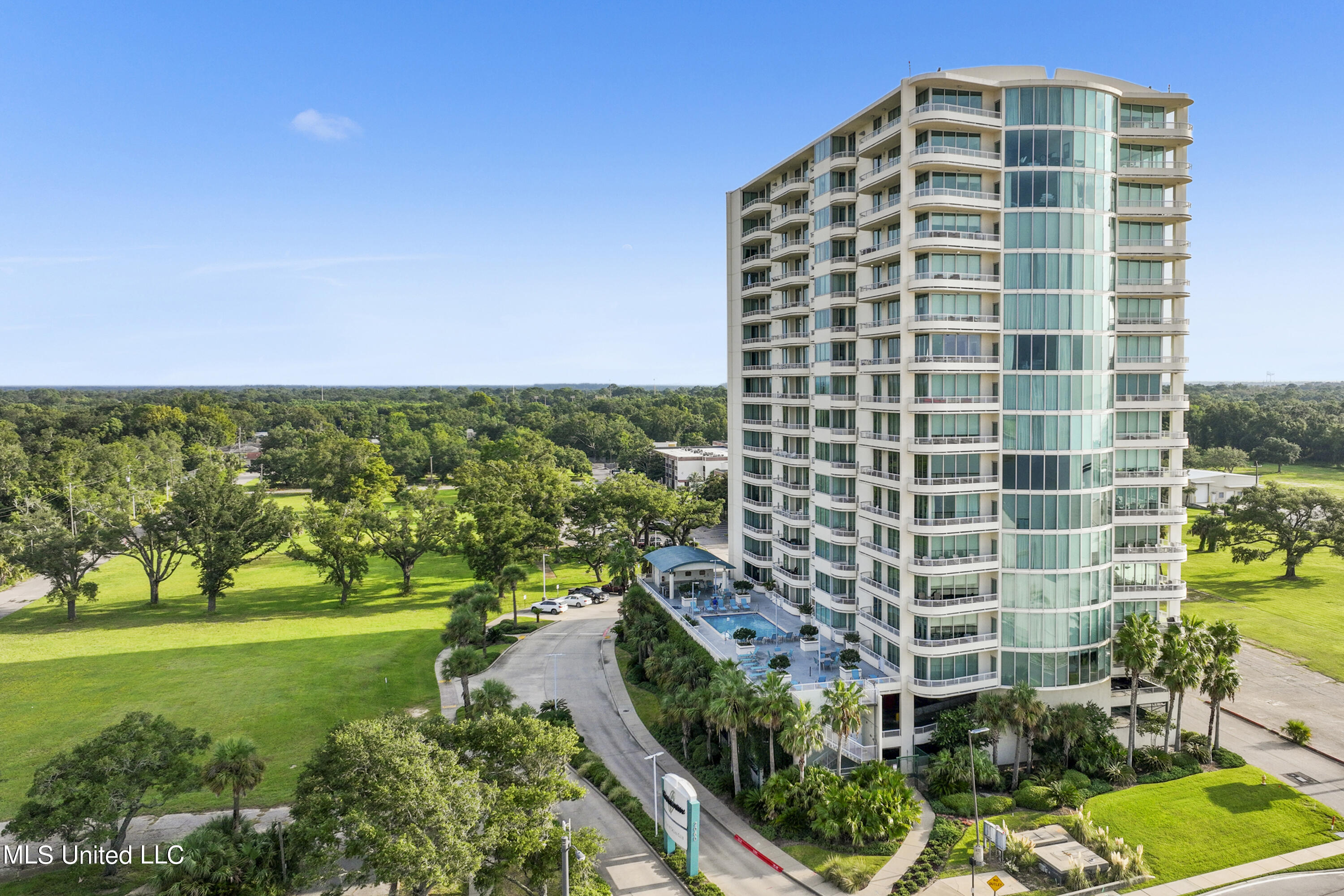 2060 Beach Boulevard Property Photo 1