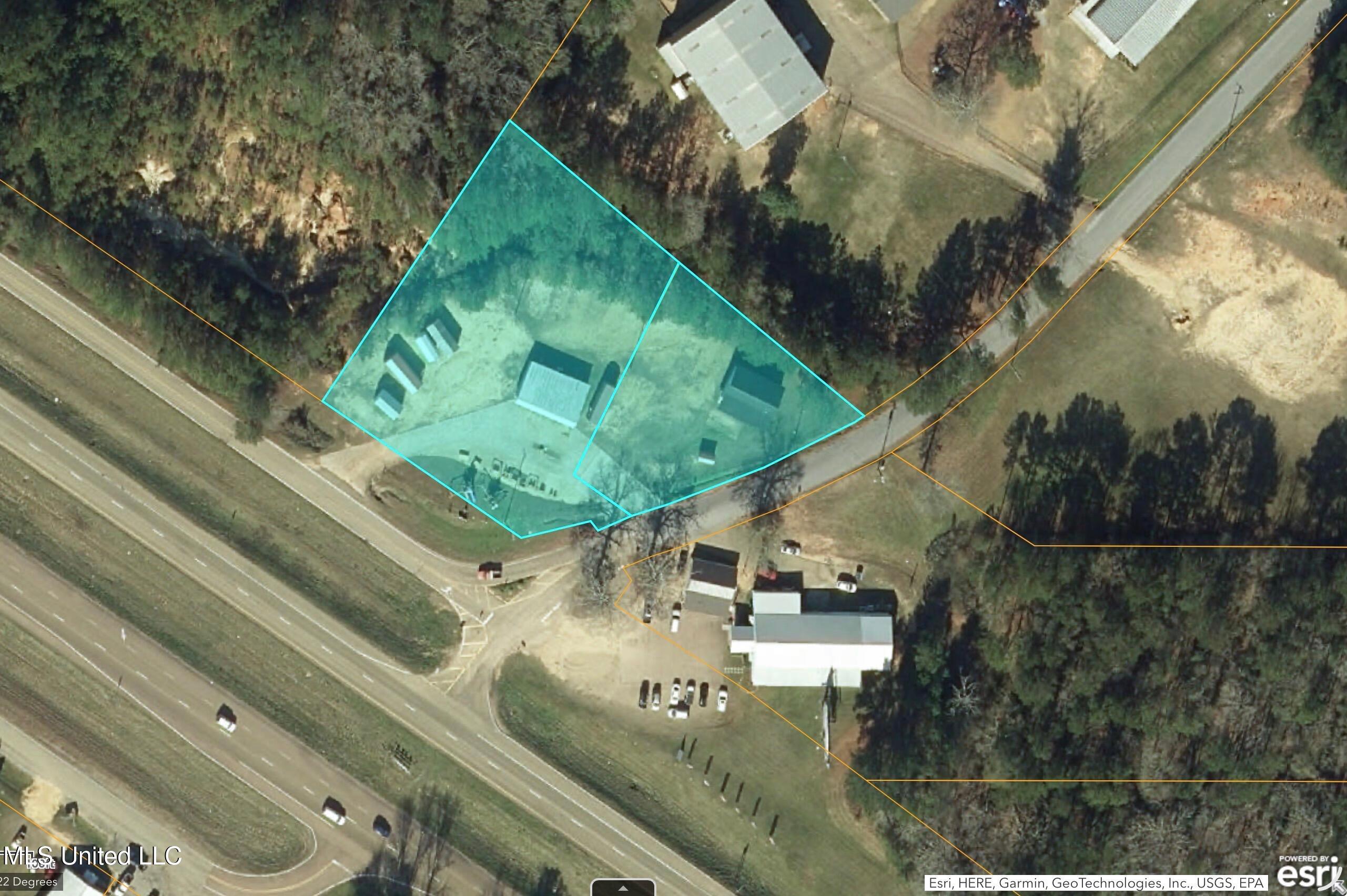 2744 Us 49 Property Photo 1