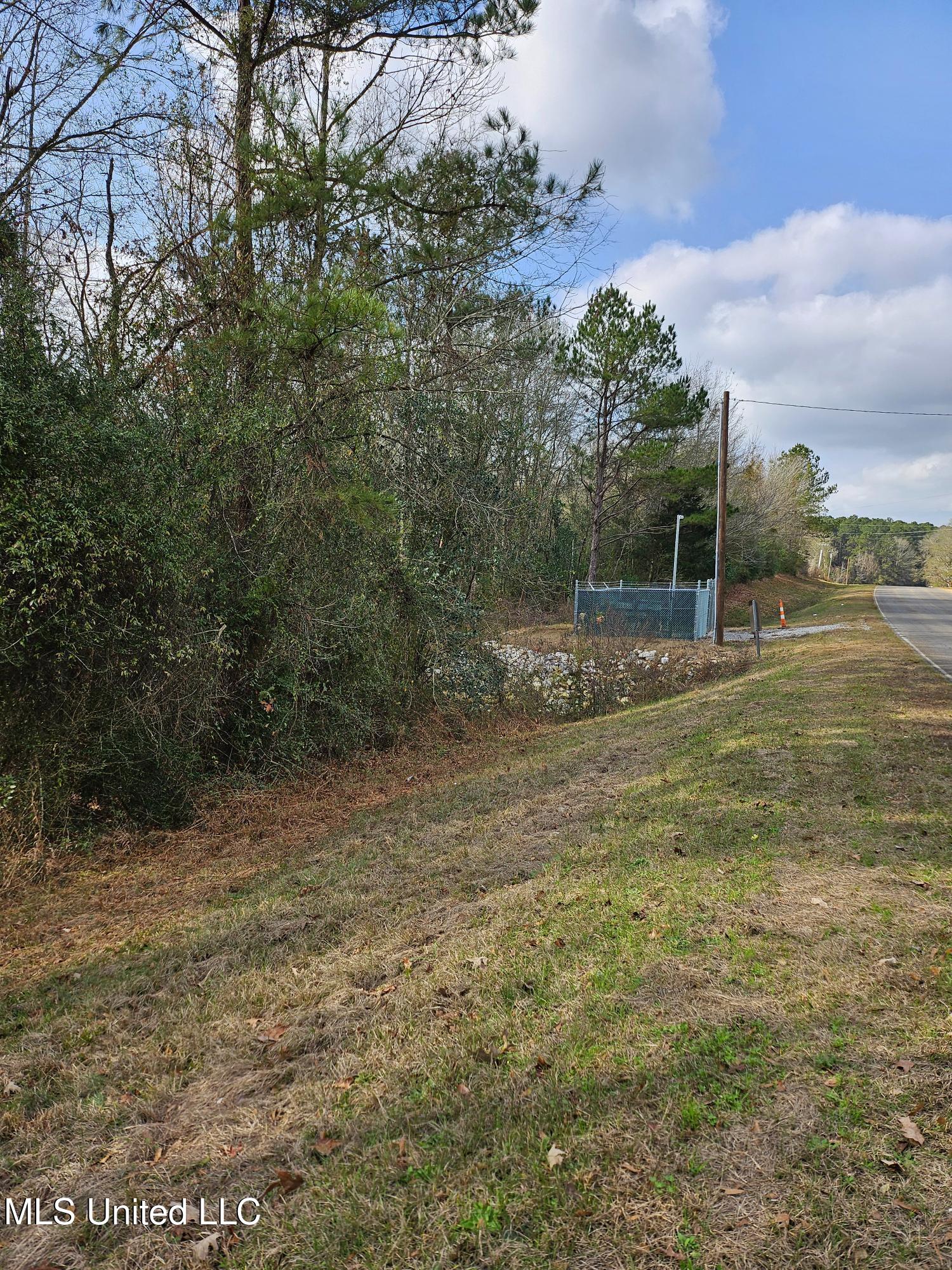 000 Quinlivan Road Property Photo 3