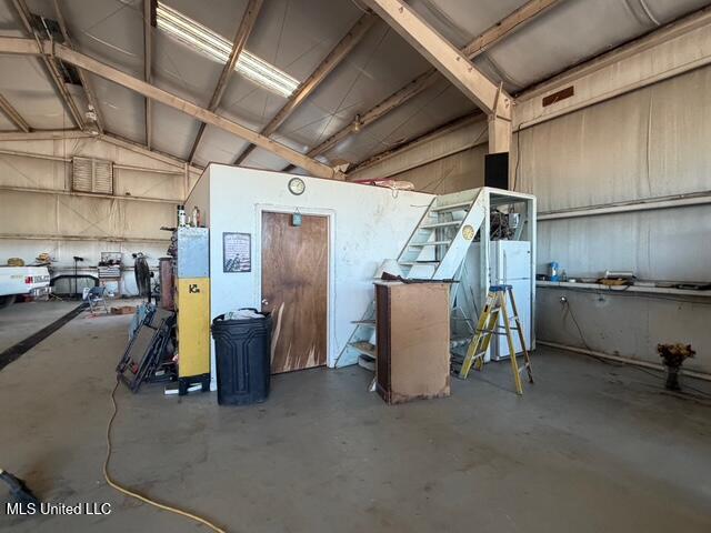 Raymond Road Property Photo 77