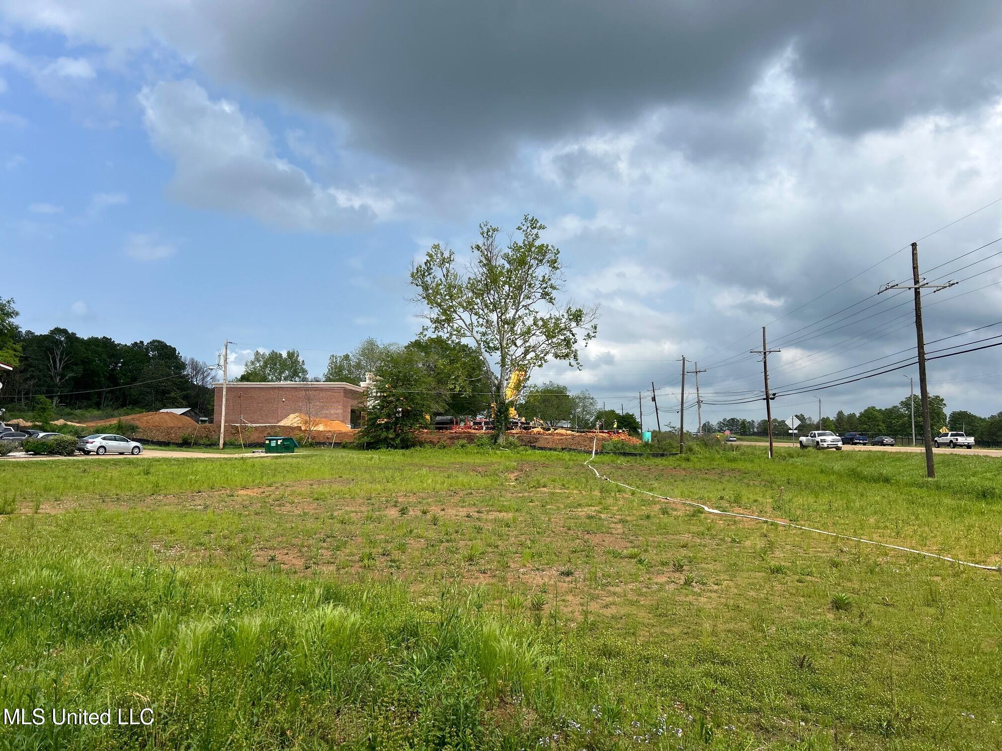 01 16 Highway Property Photo 11