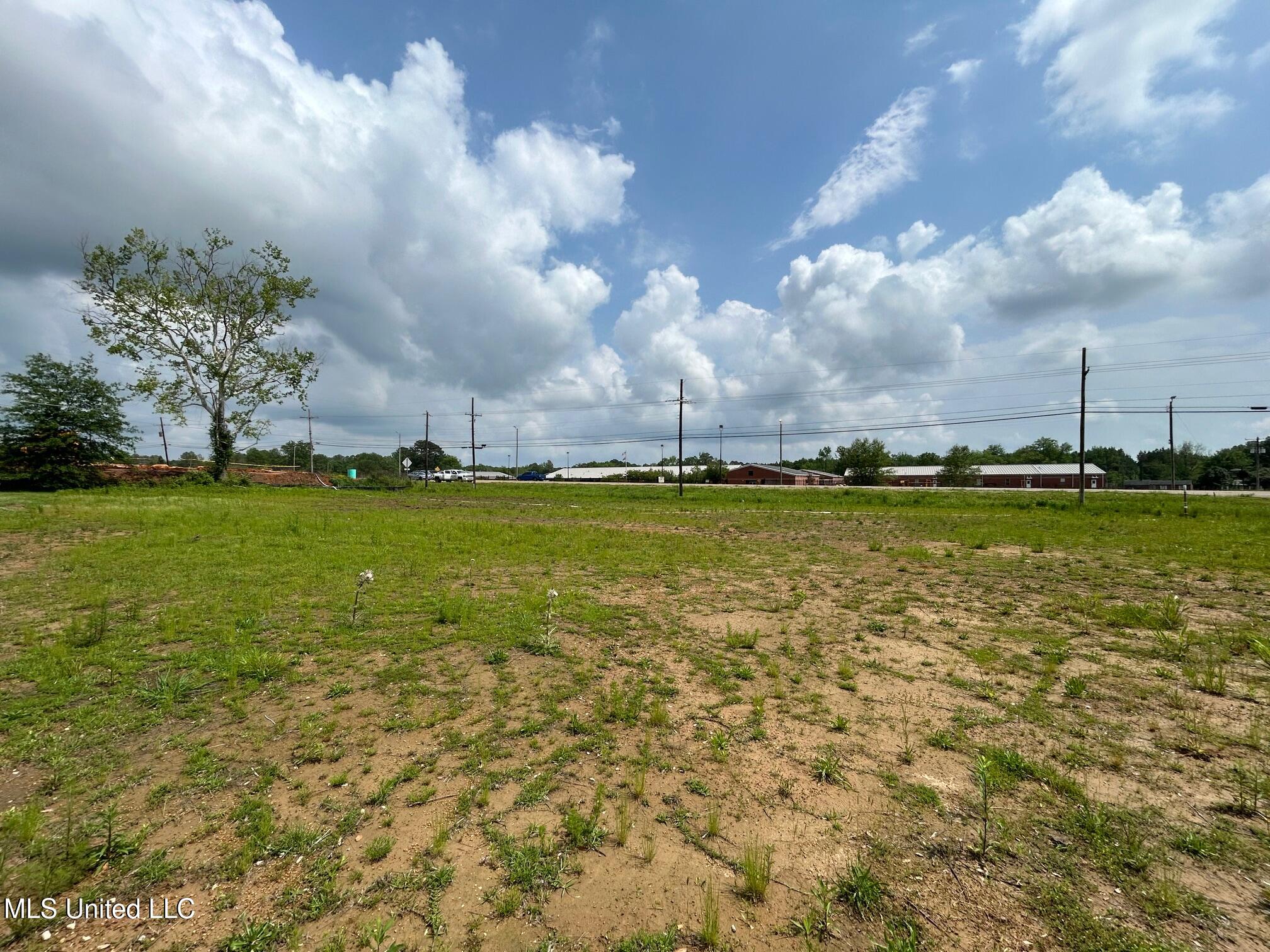 01 16 Highway Property Photo 12