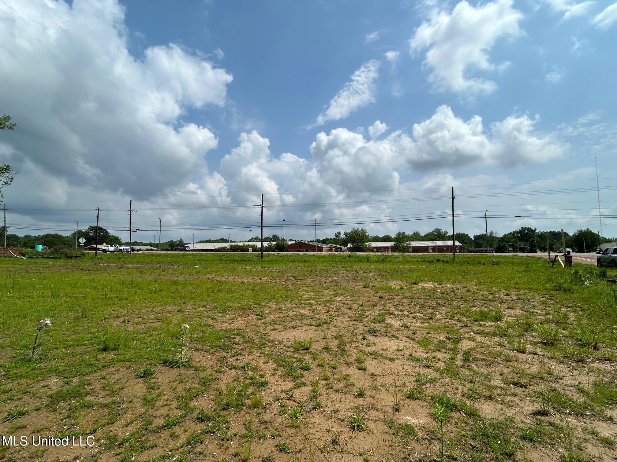 01 16 Highway Property Photo 15
