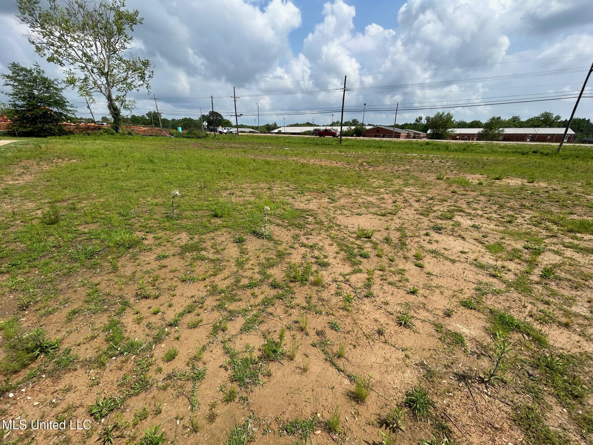 01 16 Highway Property Photo 17