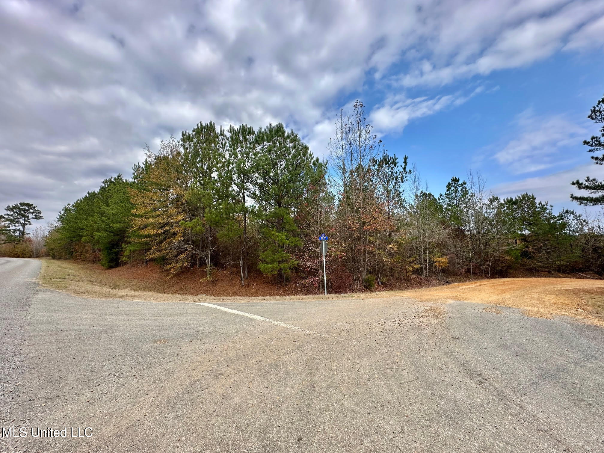 8 County Road 3122 Property Photo 6