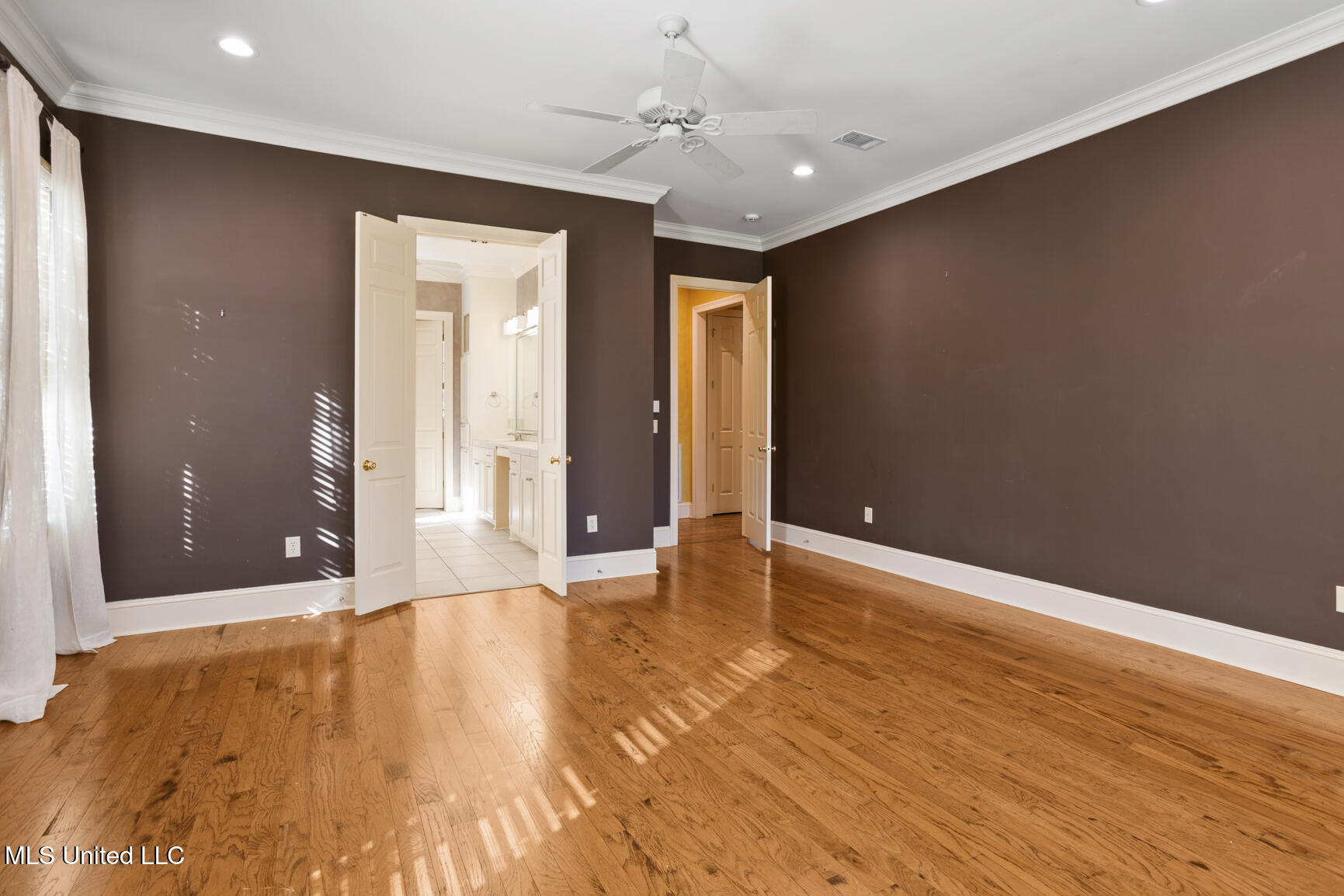 806 Woodland Pine Street Property Photo 23