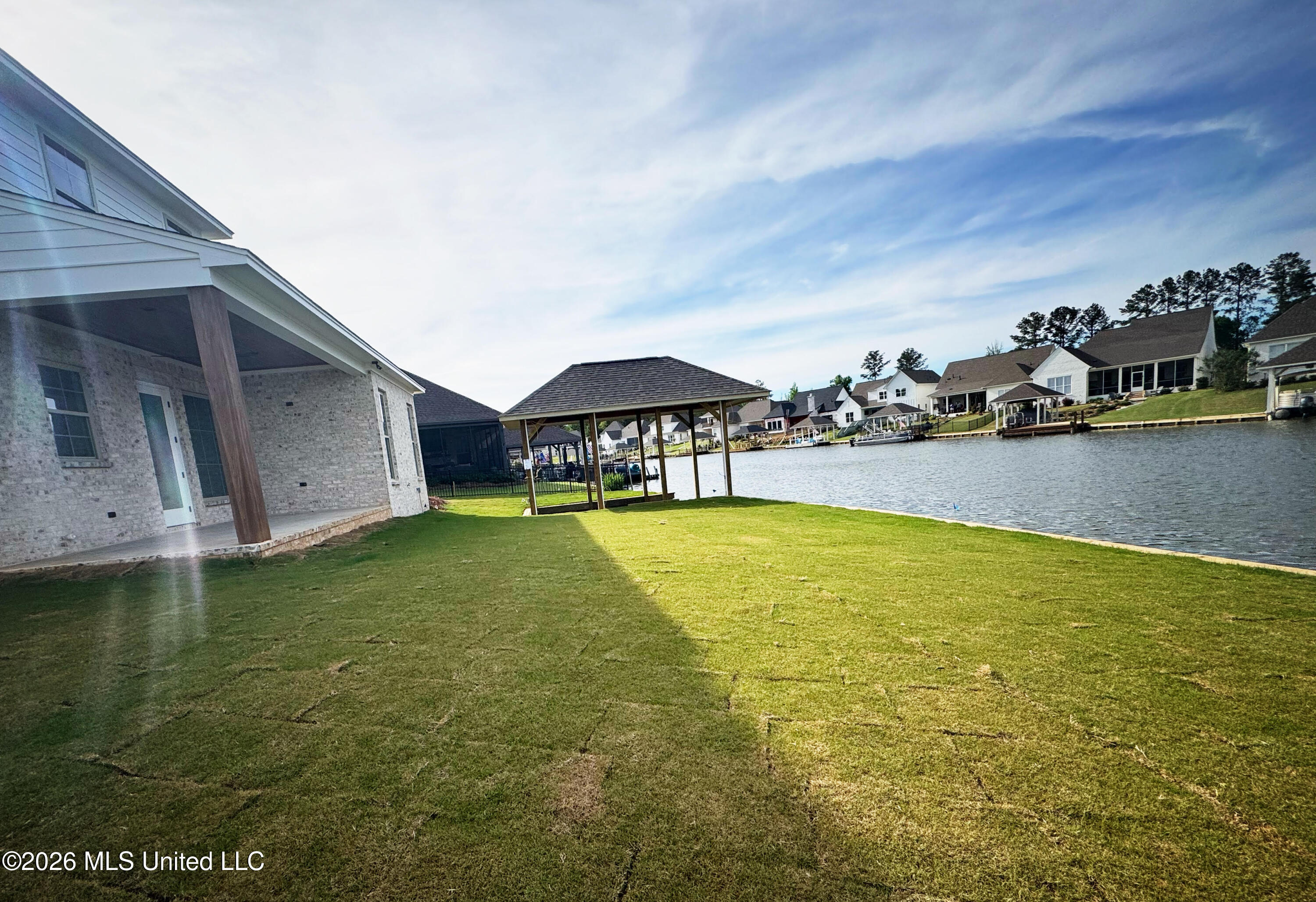 220 Herons Bay Circle Property Photo 2