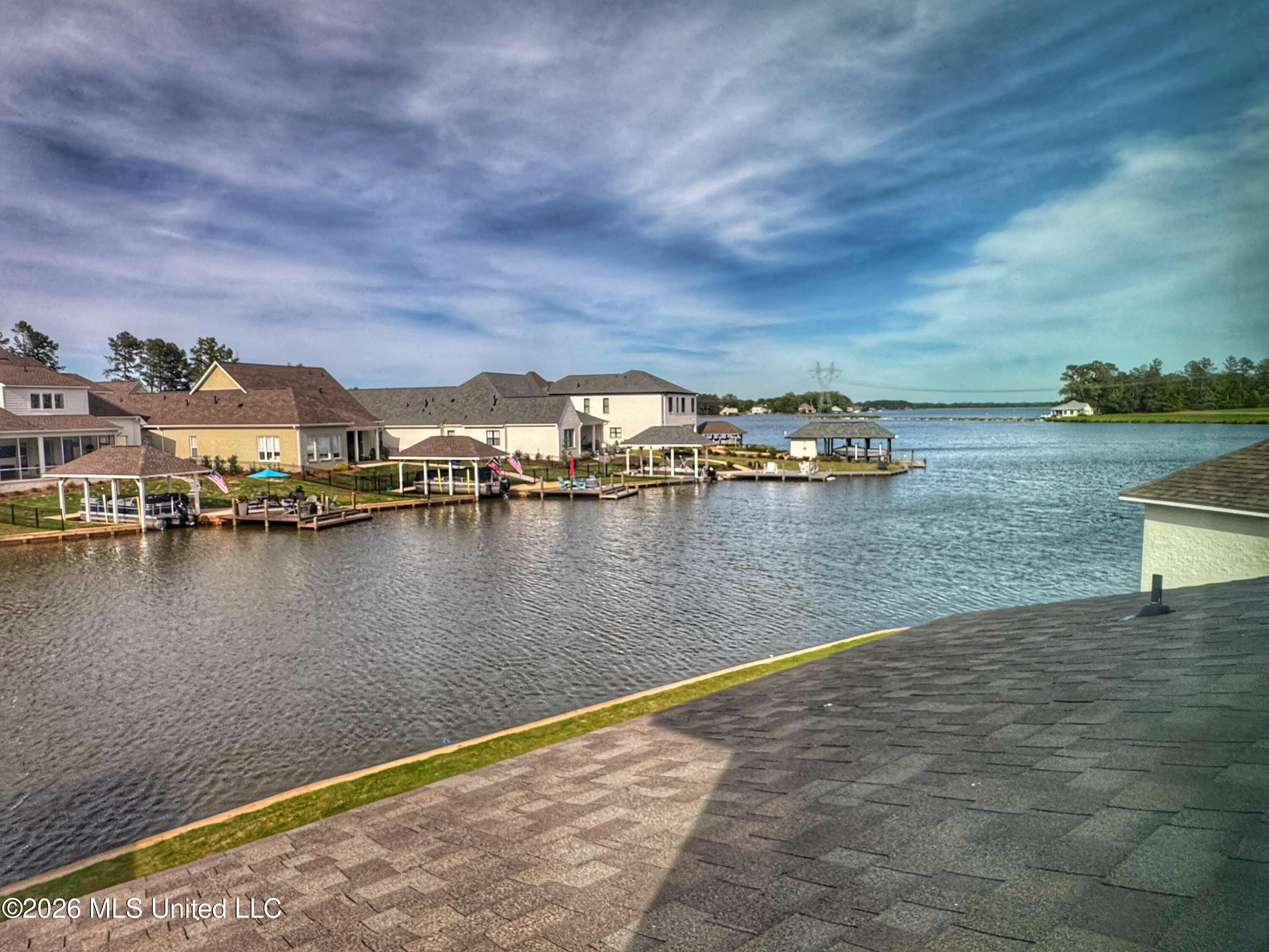 220 Herons Bay Circle Property Photo 3