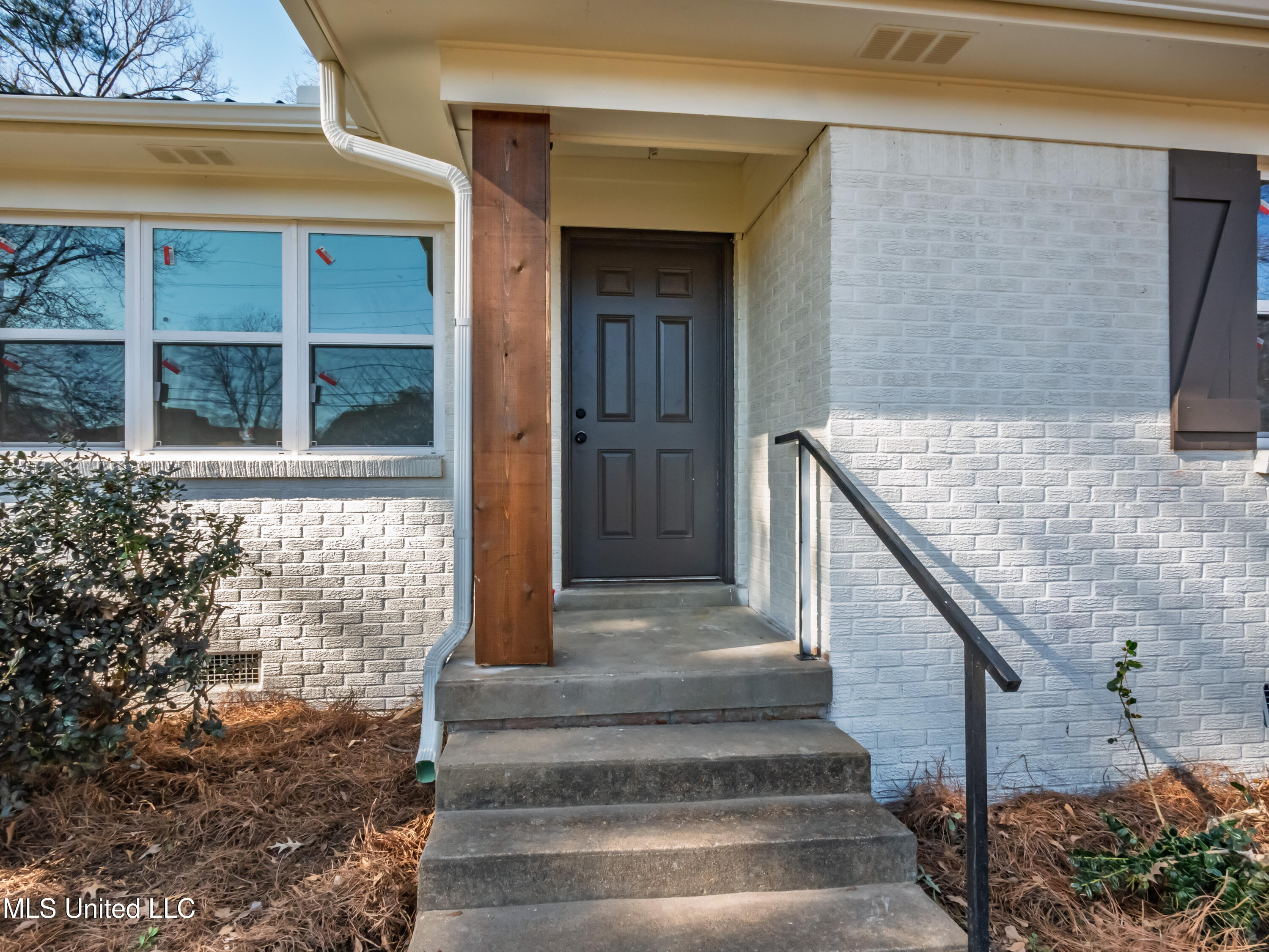 201 College Street Property Photo 31