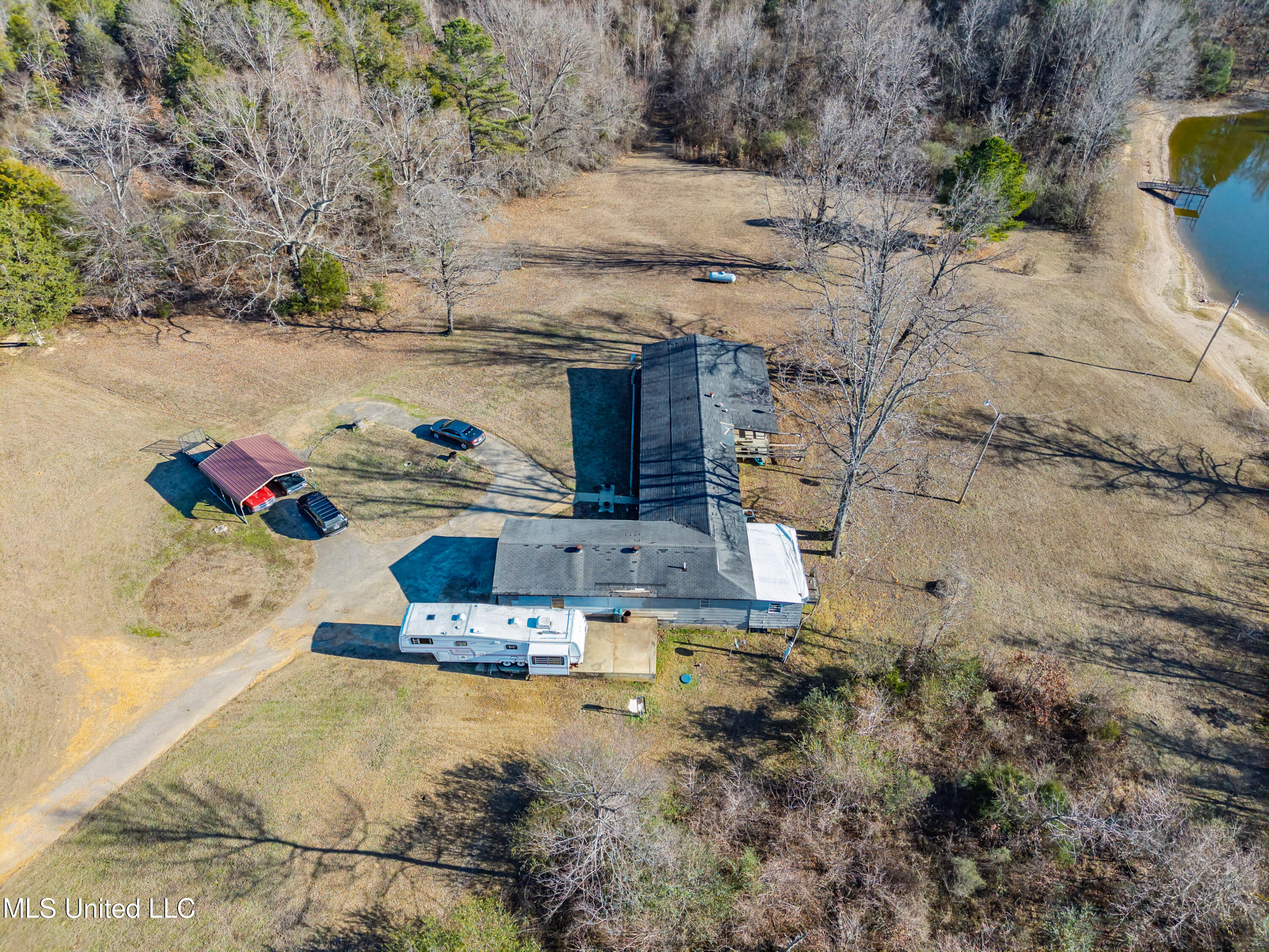 8088 Pope Crowder Road Property Photo 2