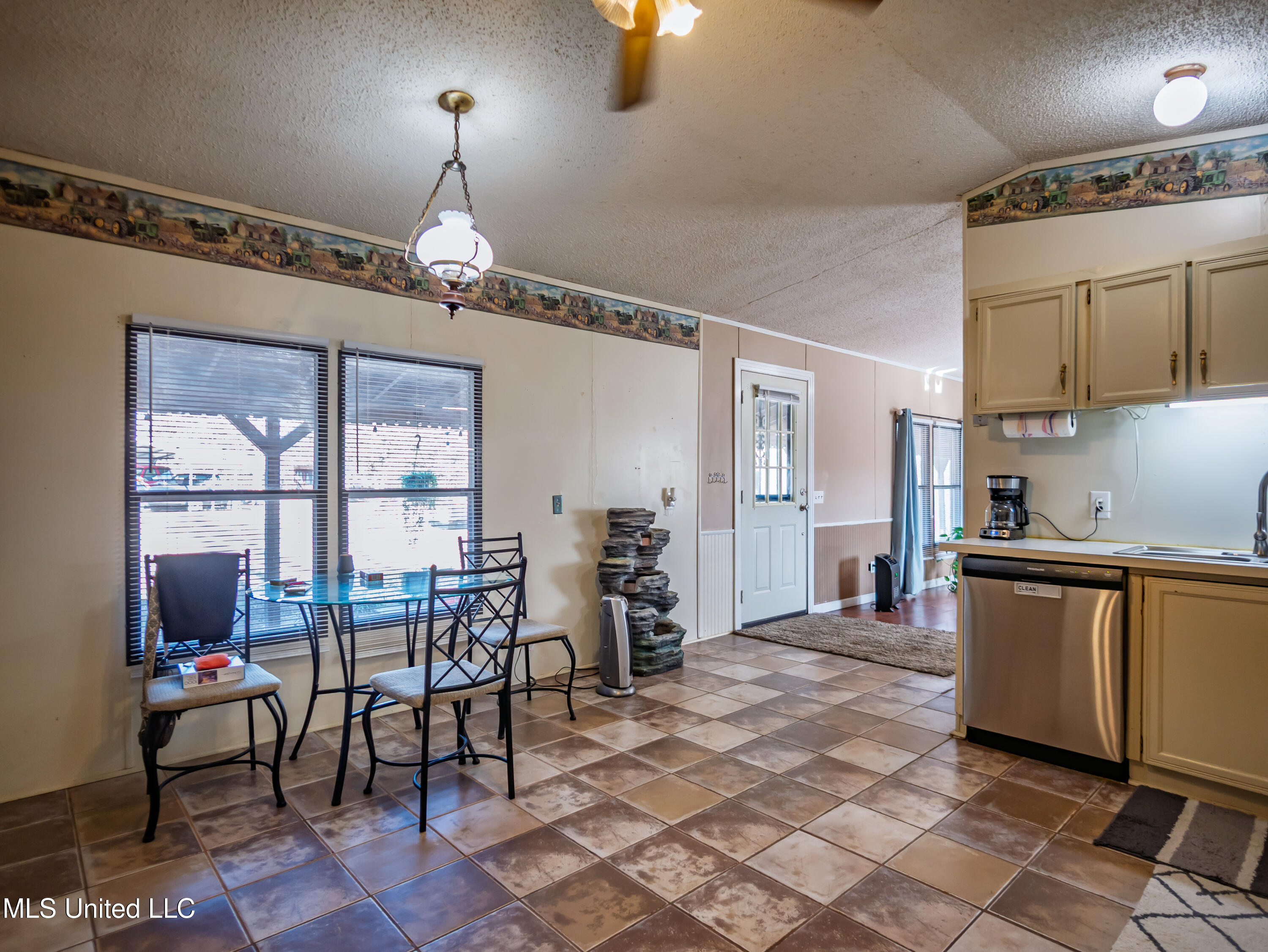 8088 Pope Crowder Road Property Photo 41