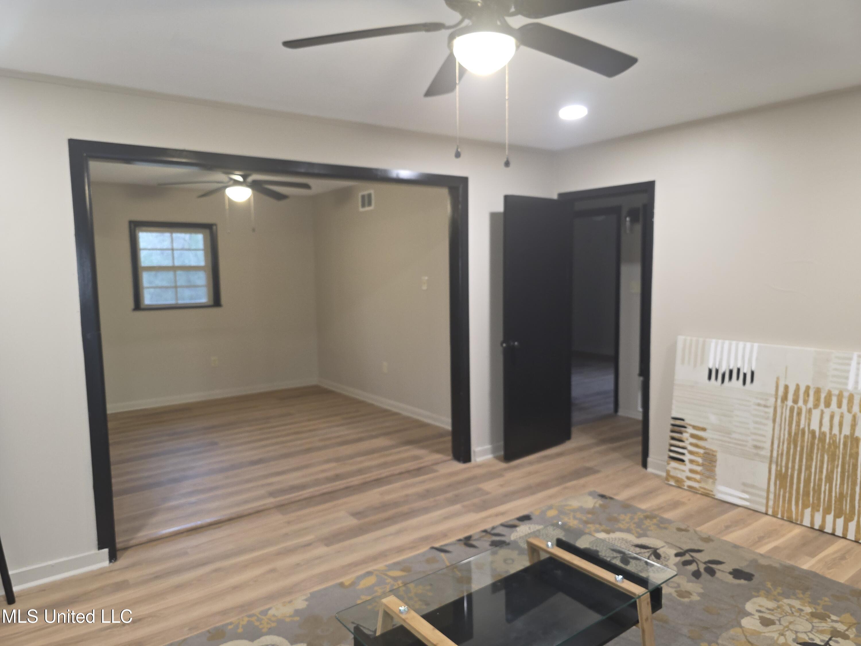 2815 Hillside Drive Property Photo 15