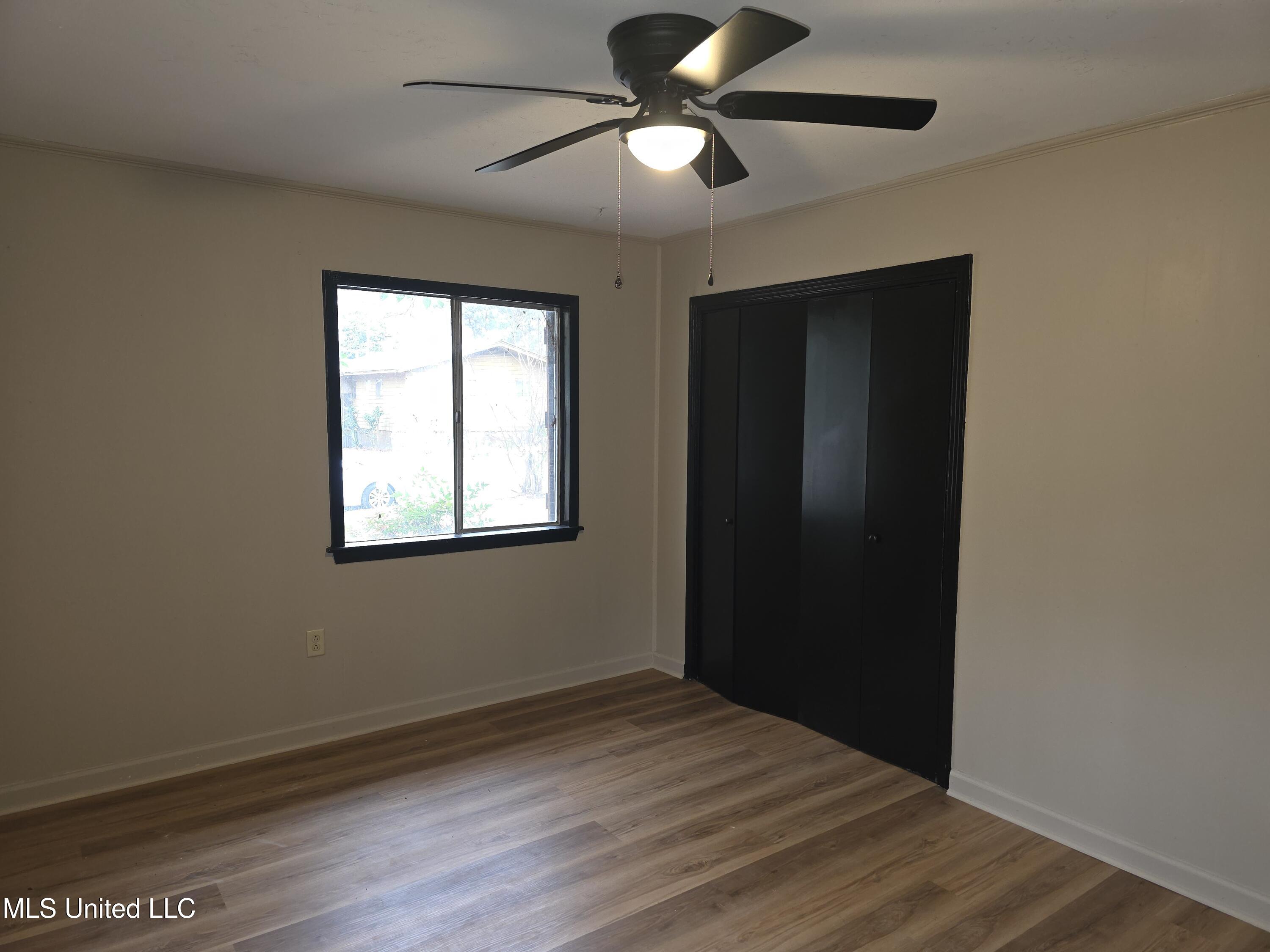 2815 Hillside Drive Property Photo 22