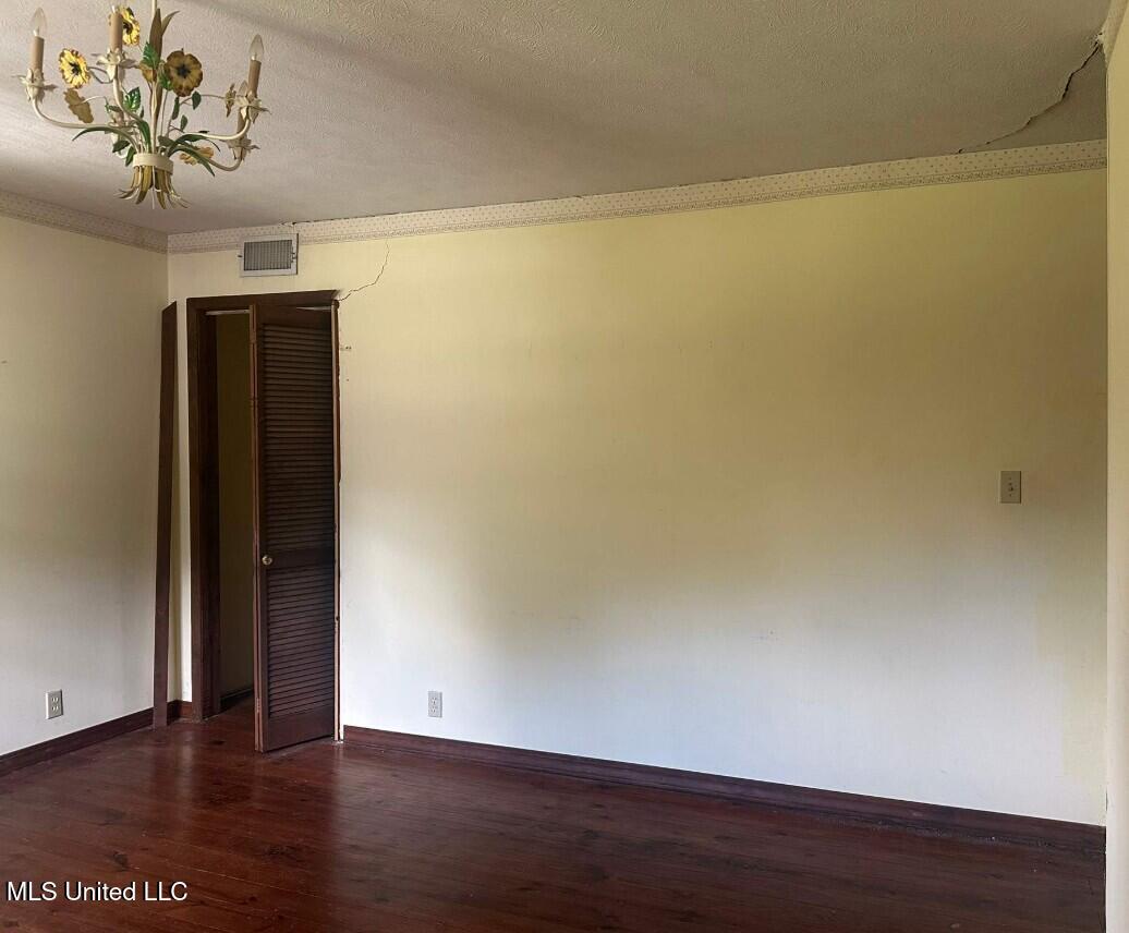 147 Twelve Oaks Trace Property Photo 7