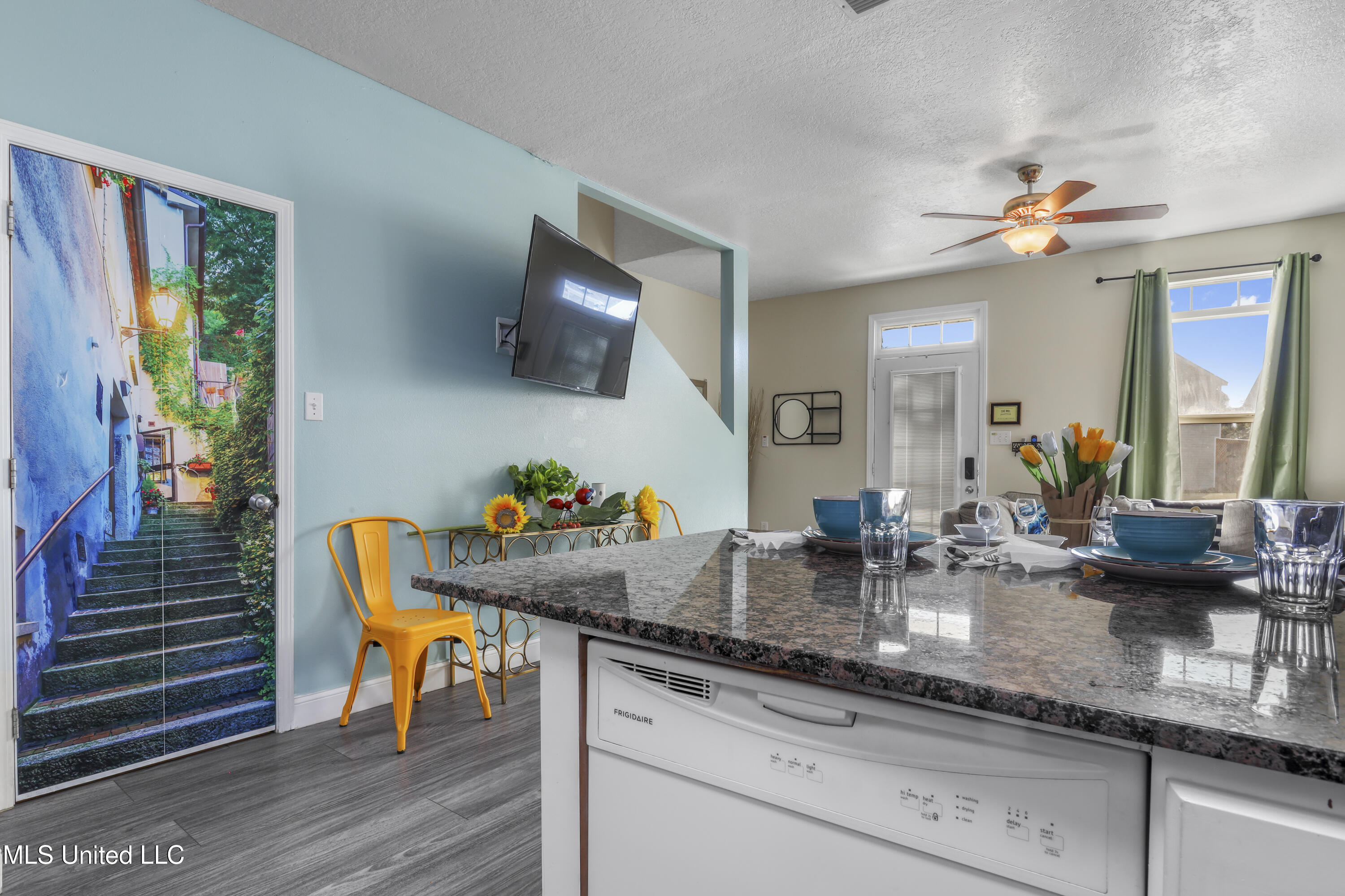 1229 Century Oaks Drive Property Photo 10