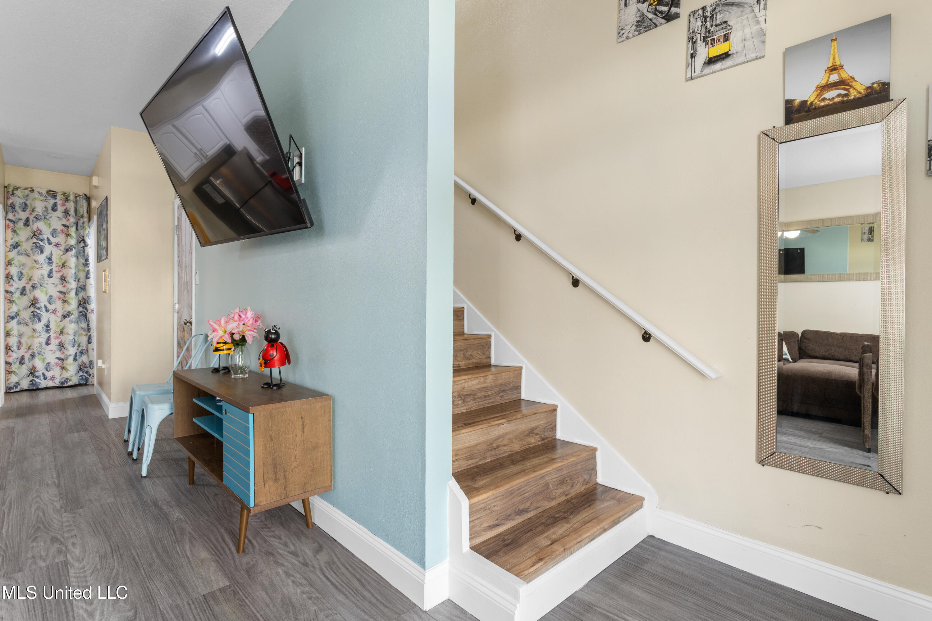 1170 Century Oaks Drive Property Photo 16