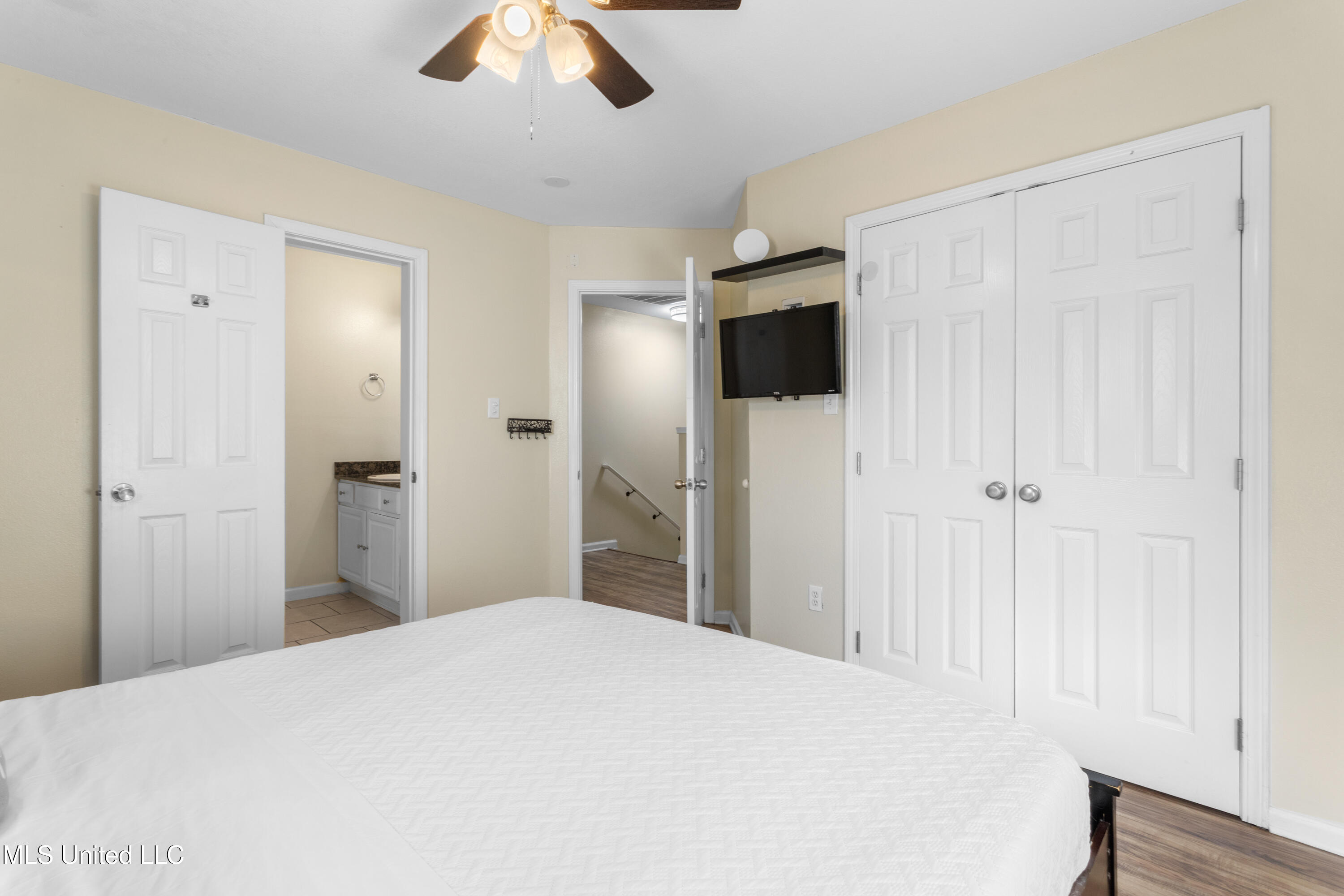 1170 Century Oaks Drive Property Photo 25
