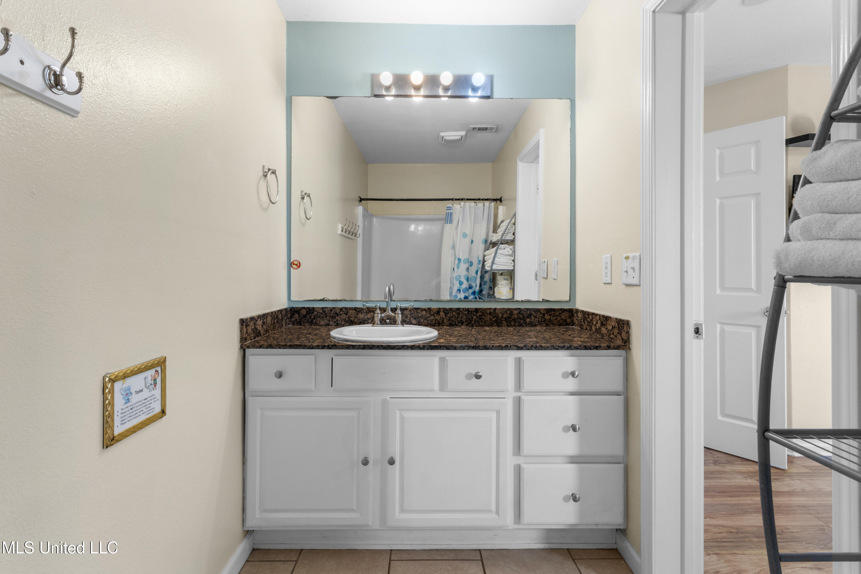 1170 Century Oaks Drive Property Photo 26