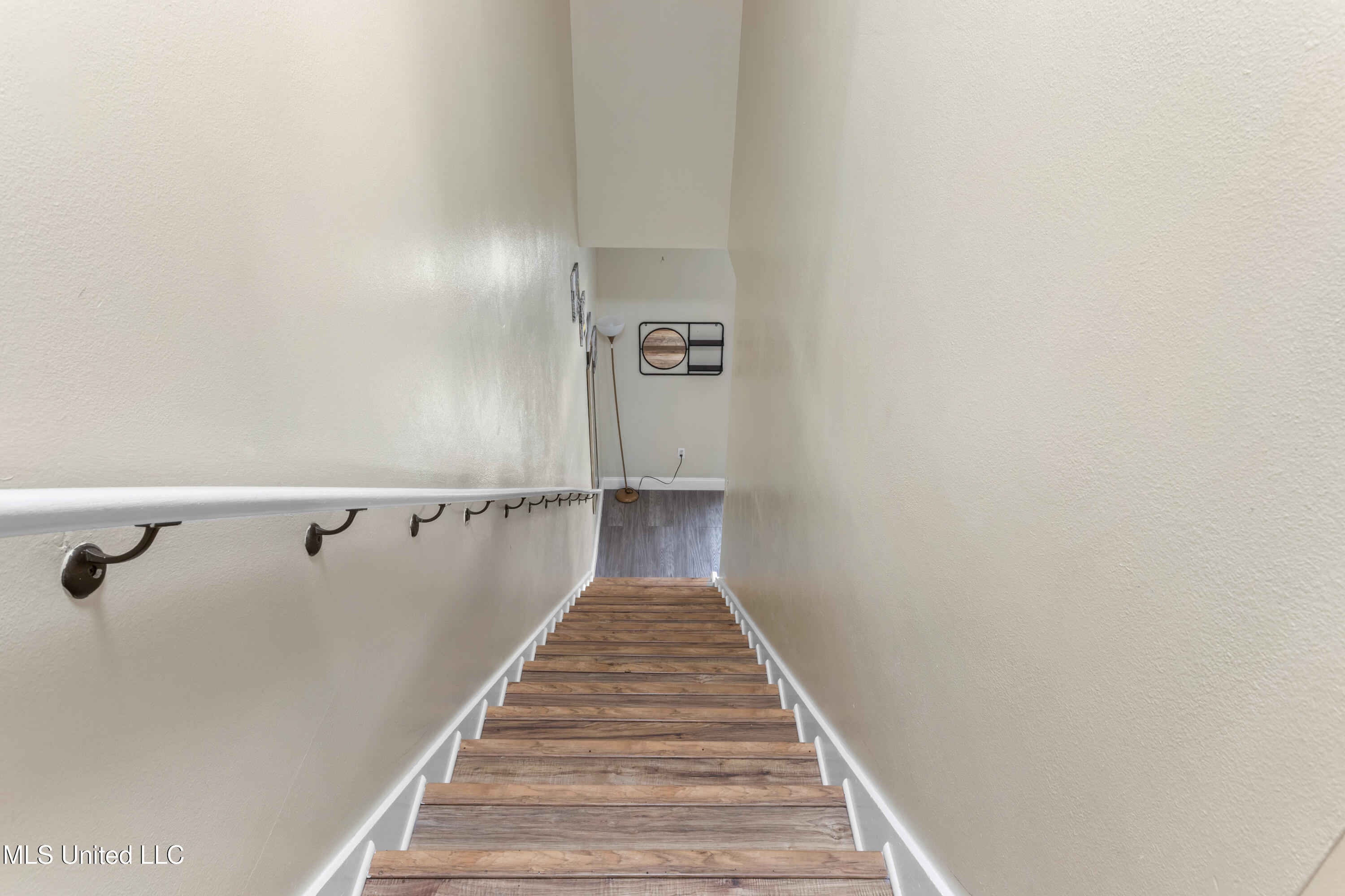 1170 Century Oaks Drive Property Photo 28