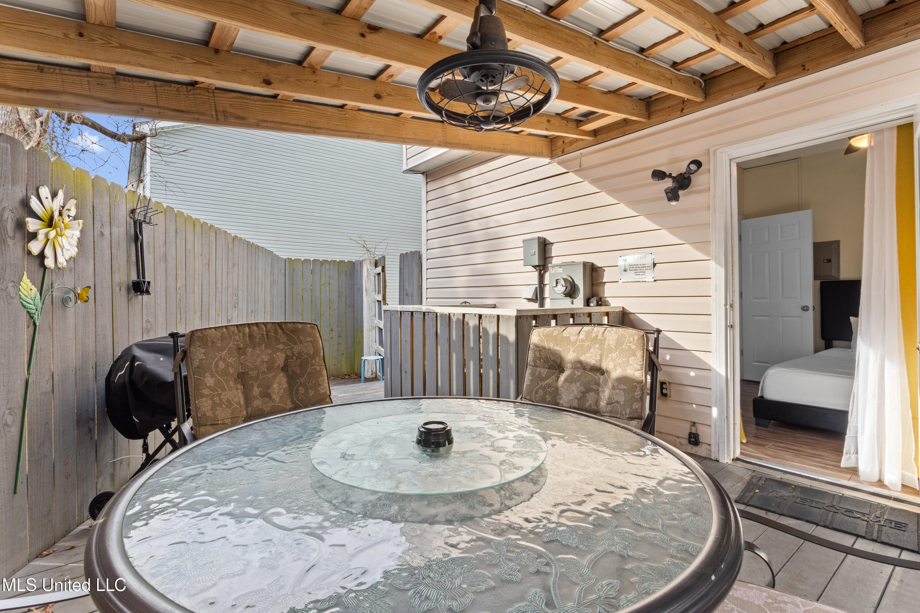 1170 Century Oaks Drive Property Photo 34