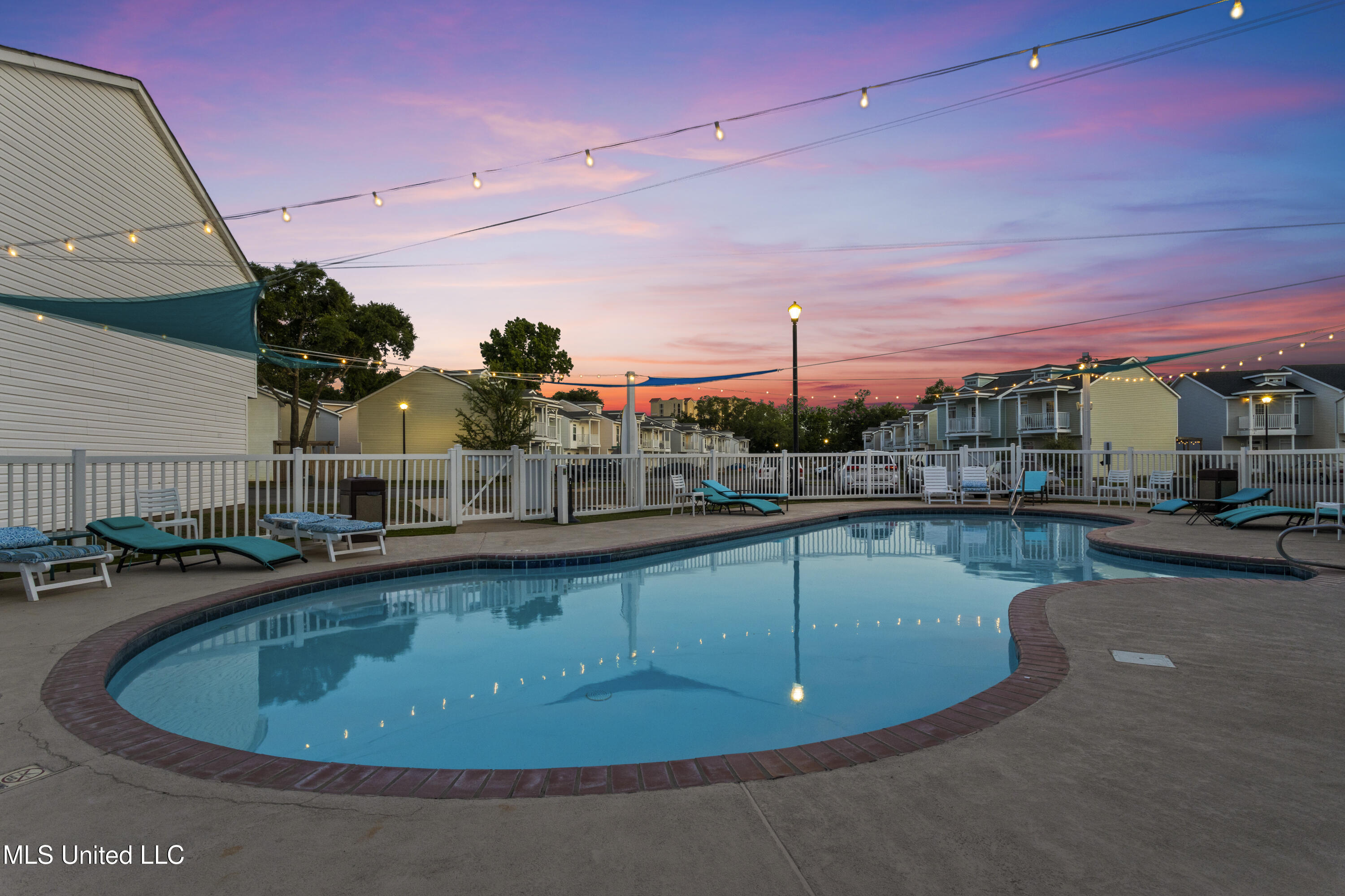 1170 Century Oaks Drive Property Photo 37