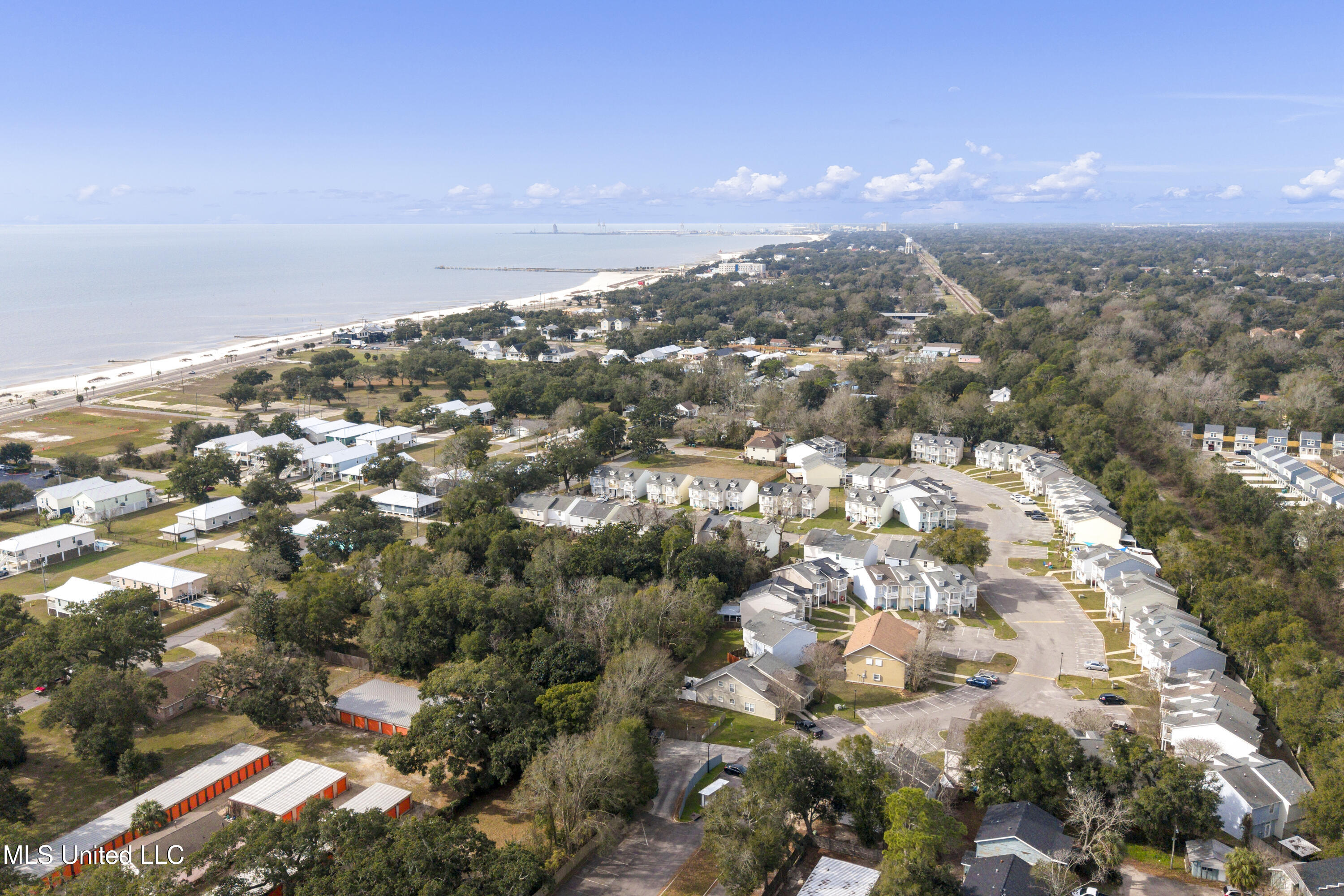 1170 Century Oaks Drive Property Photo 40