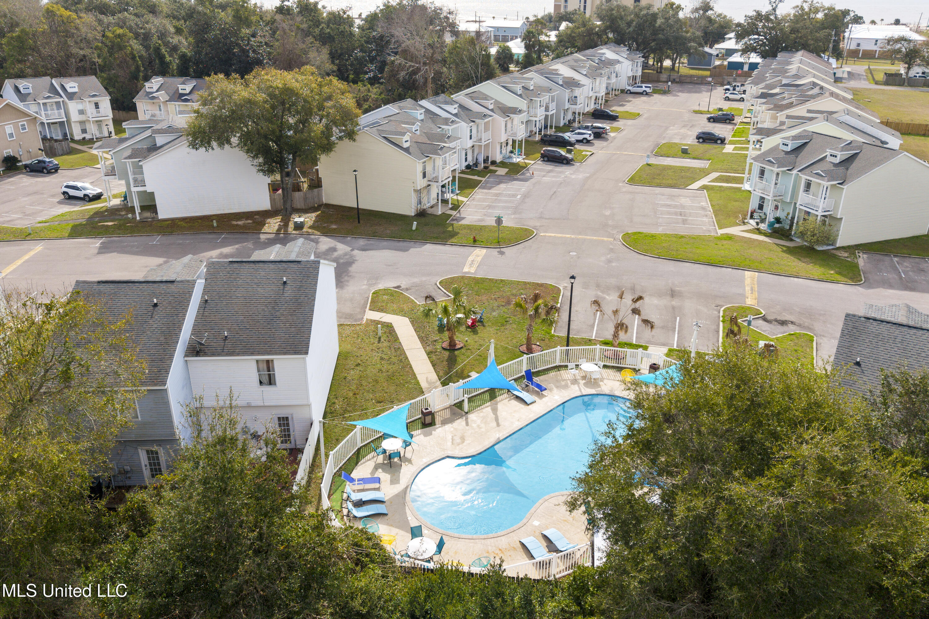 1170 Century Oaks Drive Property Photo 45