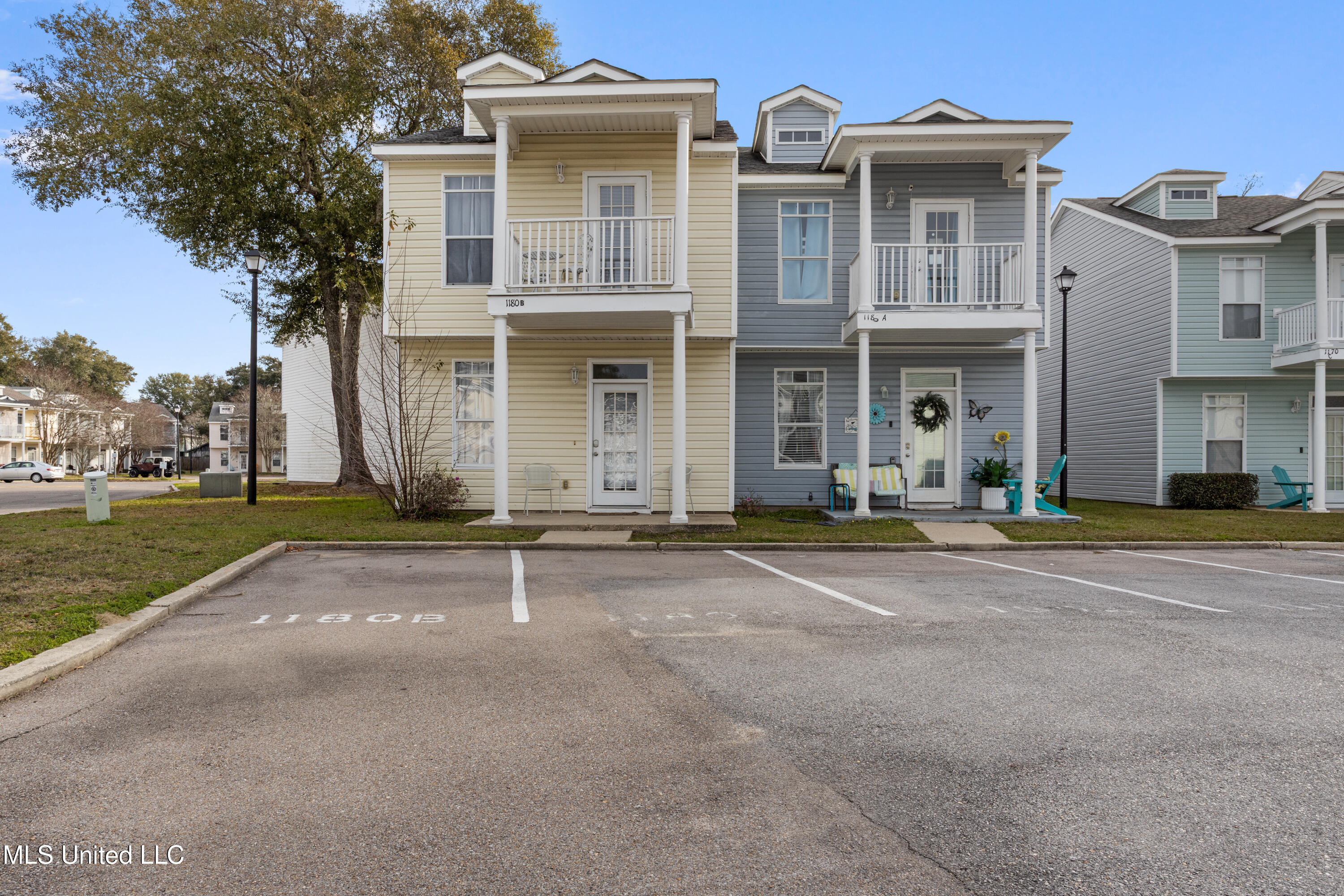 1180 Century Oaks Drive Property Photo 1