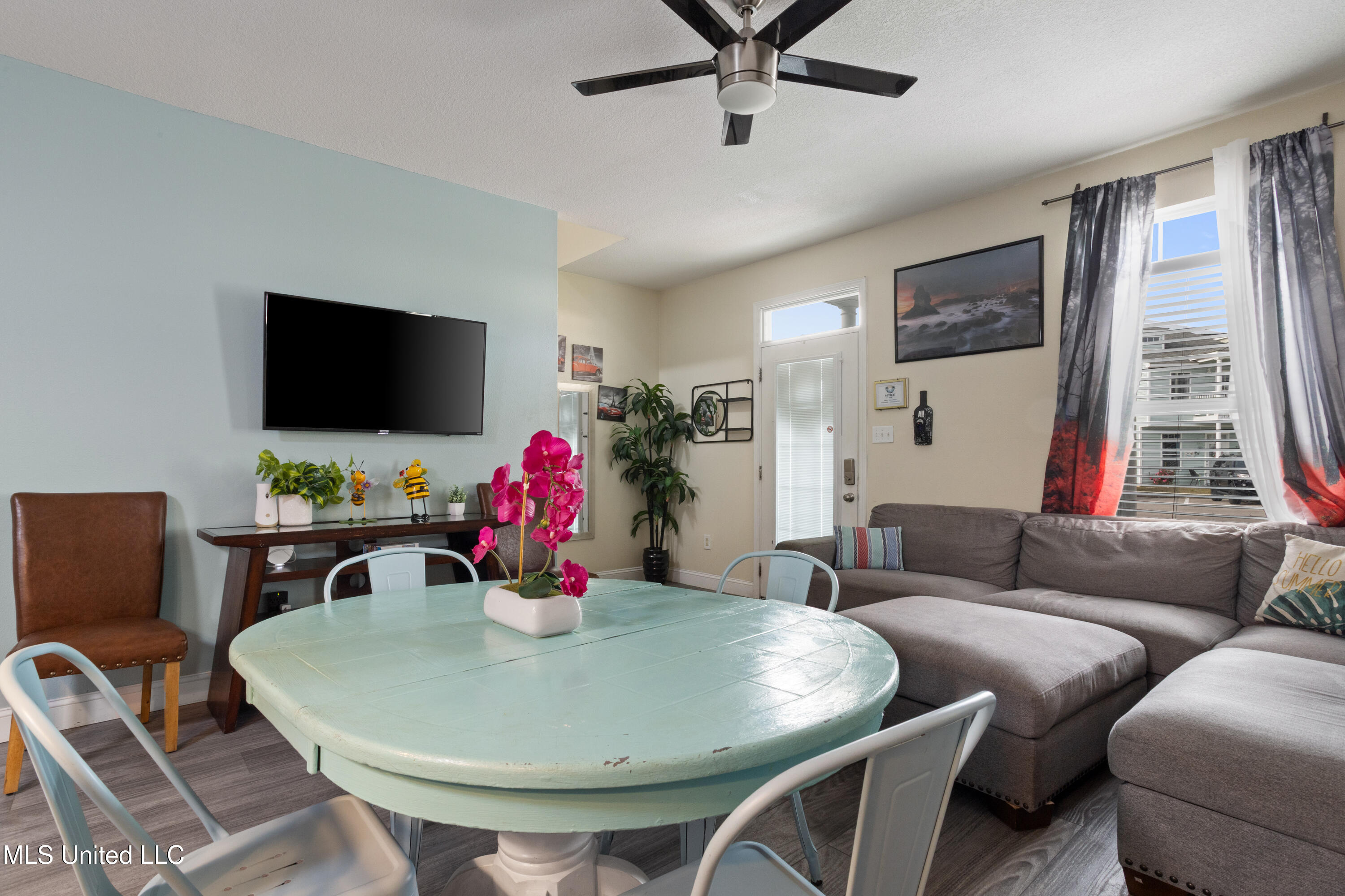 1180 Century Oaks Drive Property Photo 15