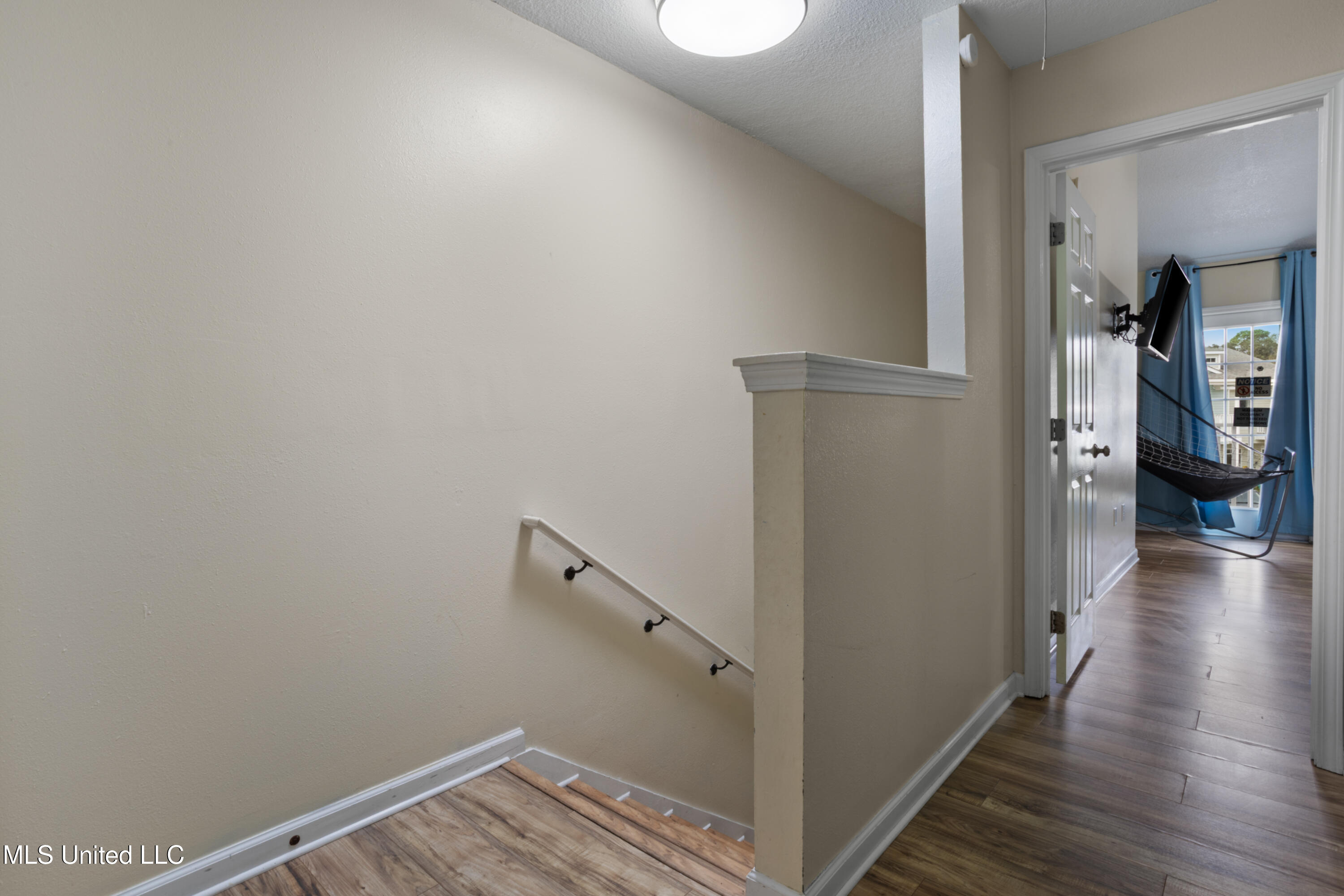 1180 Century Oaks Drive Property Photo 17