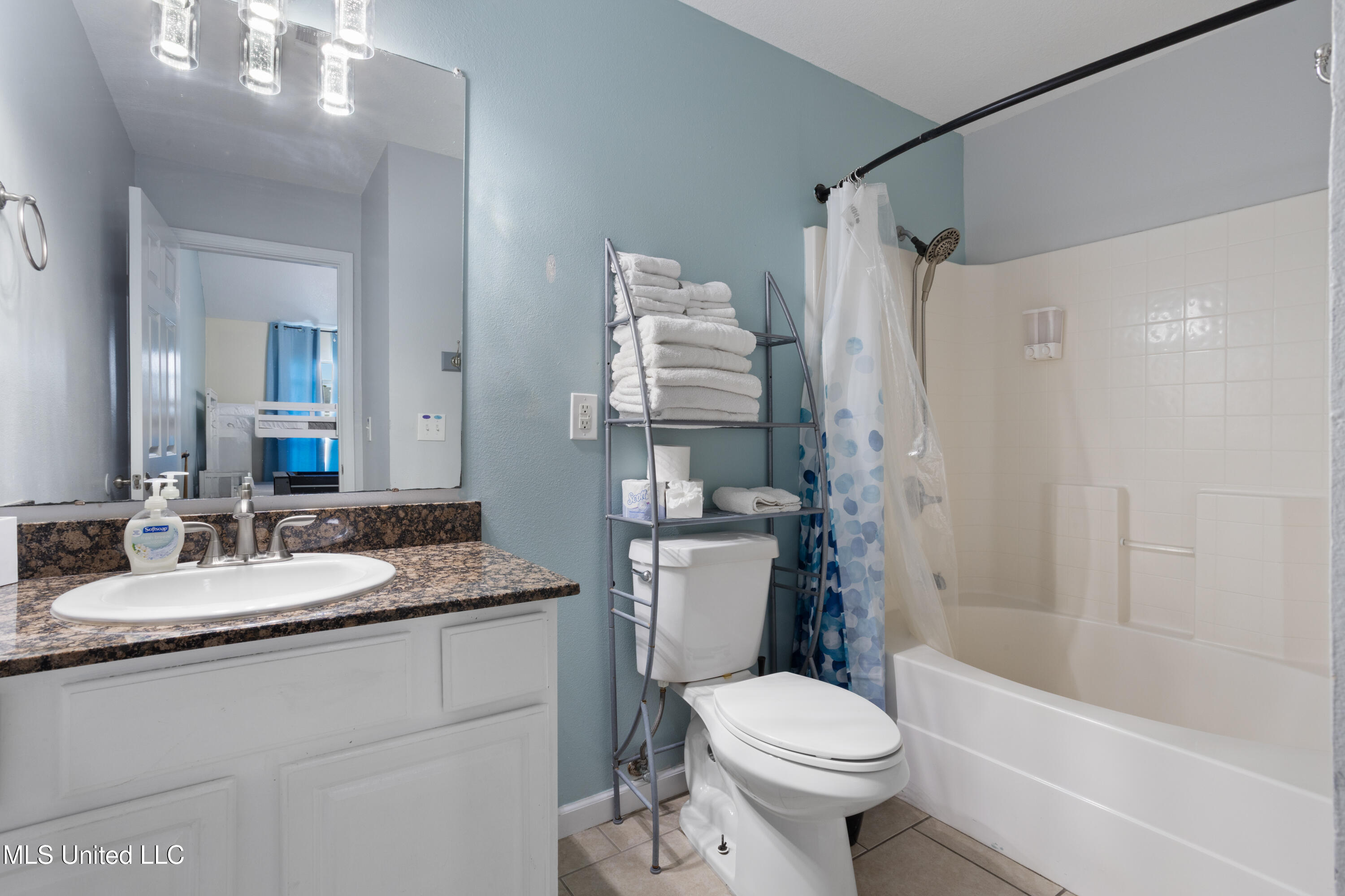 1180 Century Oaks Drive Property Photo 21