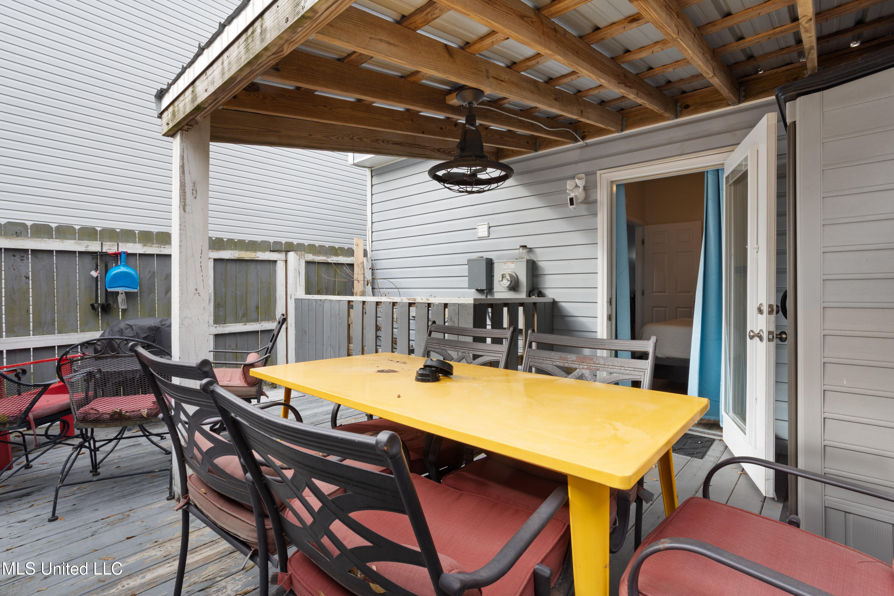 1180 Century Oaks Drive Property Photo 33