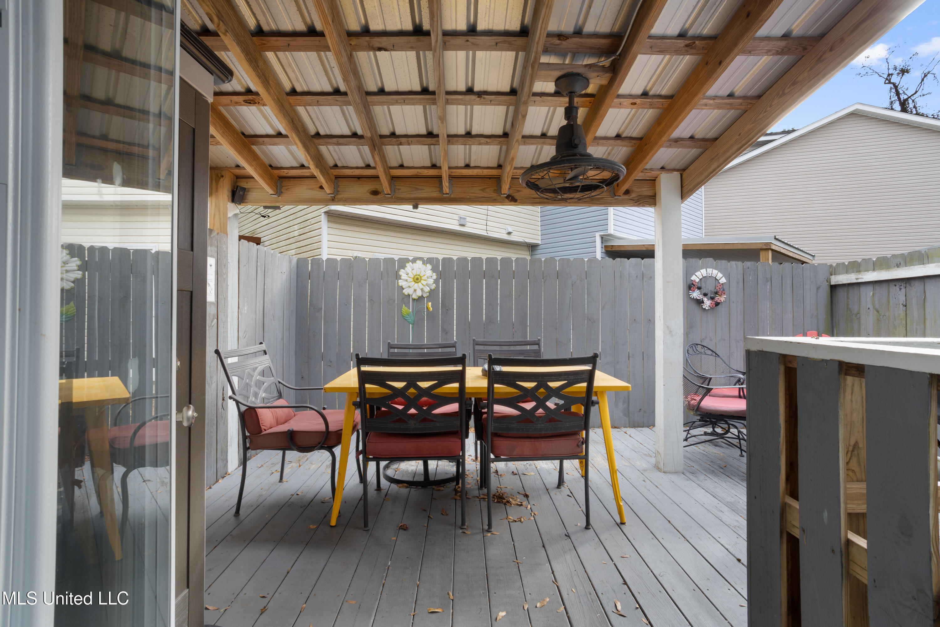 1180 Century Oaks Drive Property Photo 34