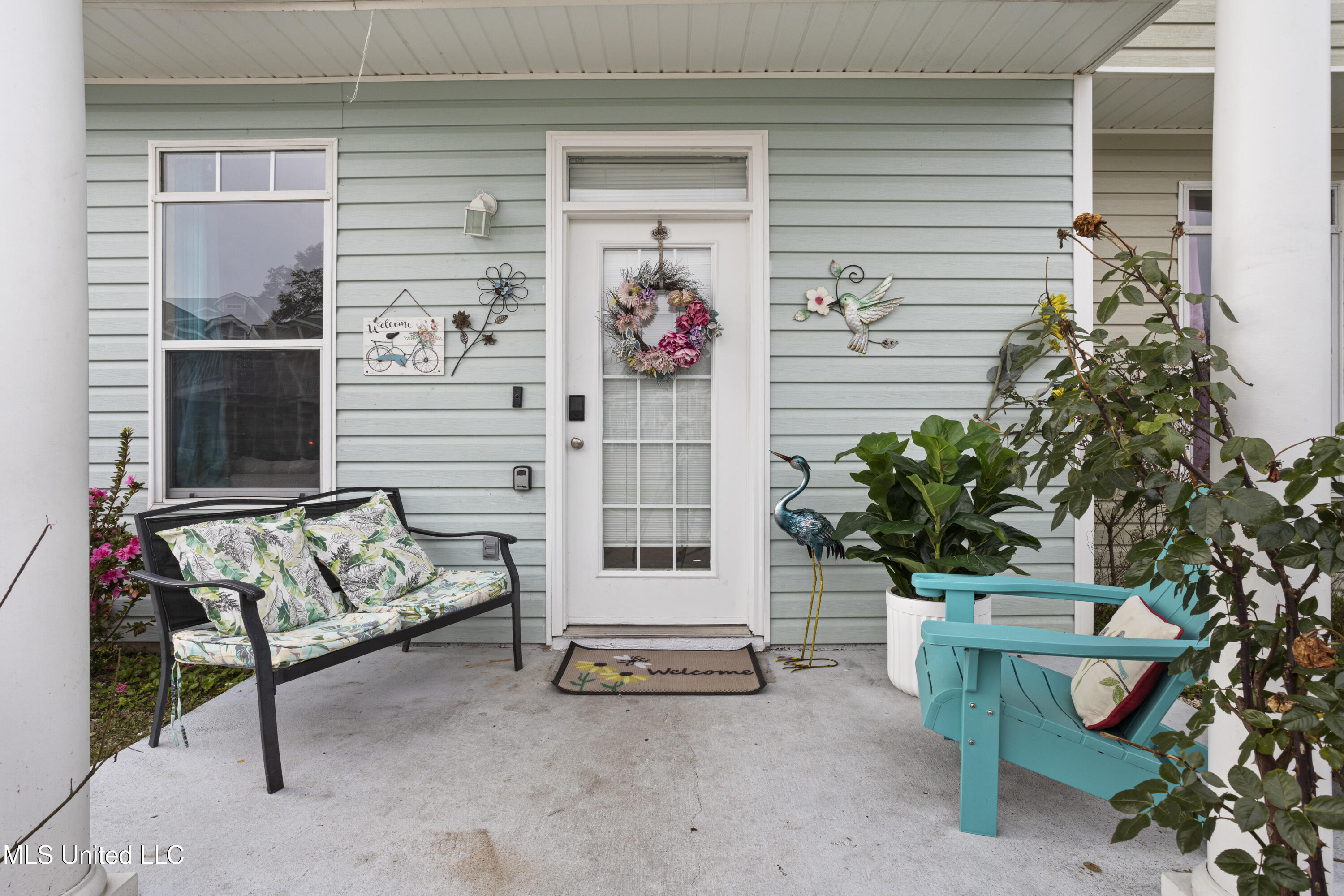 1181 Century Oaks Drive Property Photo 3