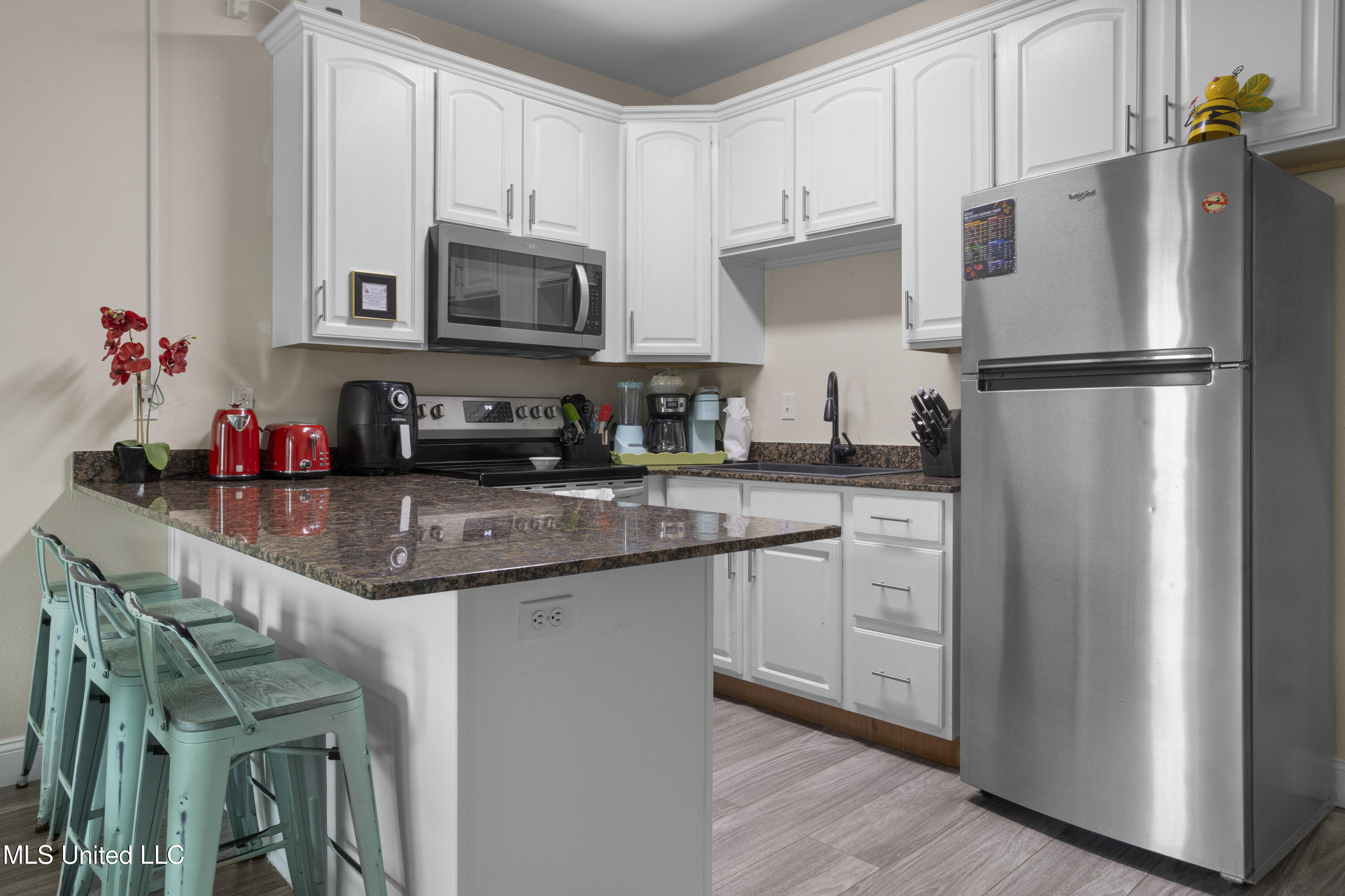 1181 Century Oaks Drive Property Photo 10