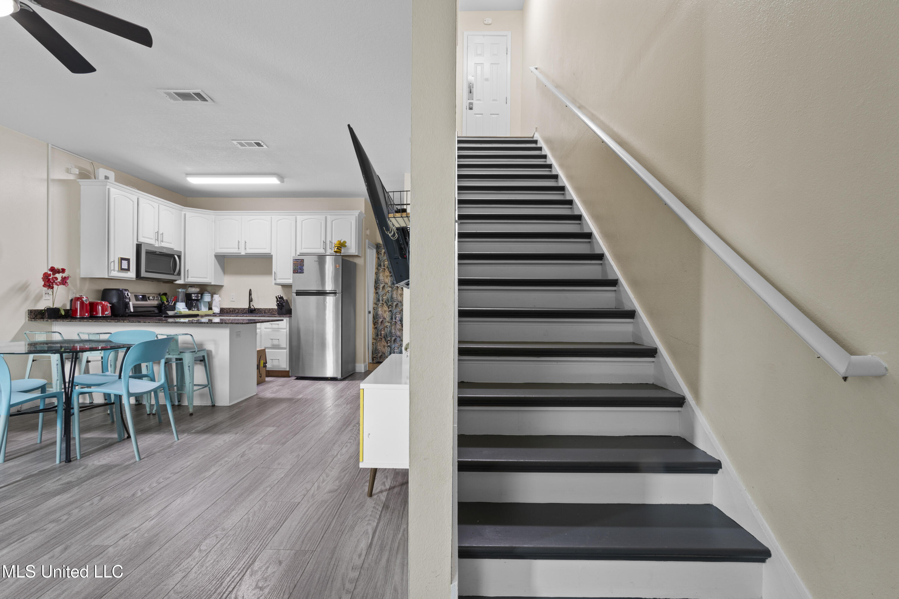 1181 Century Oaks Drive Property Photo 16