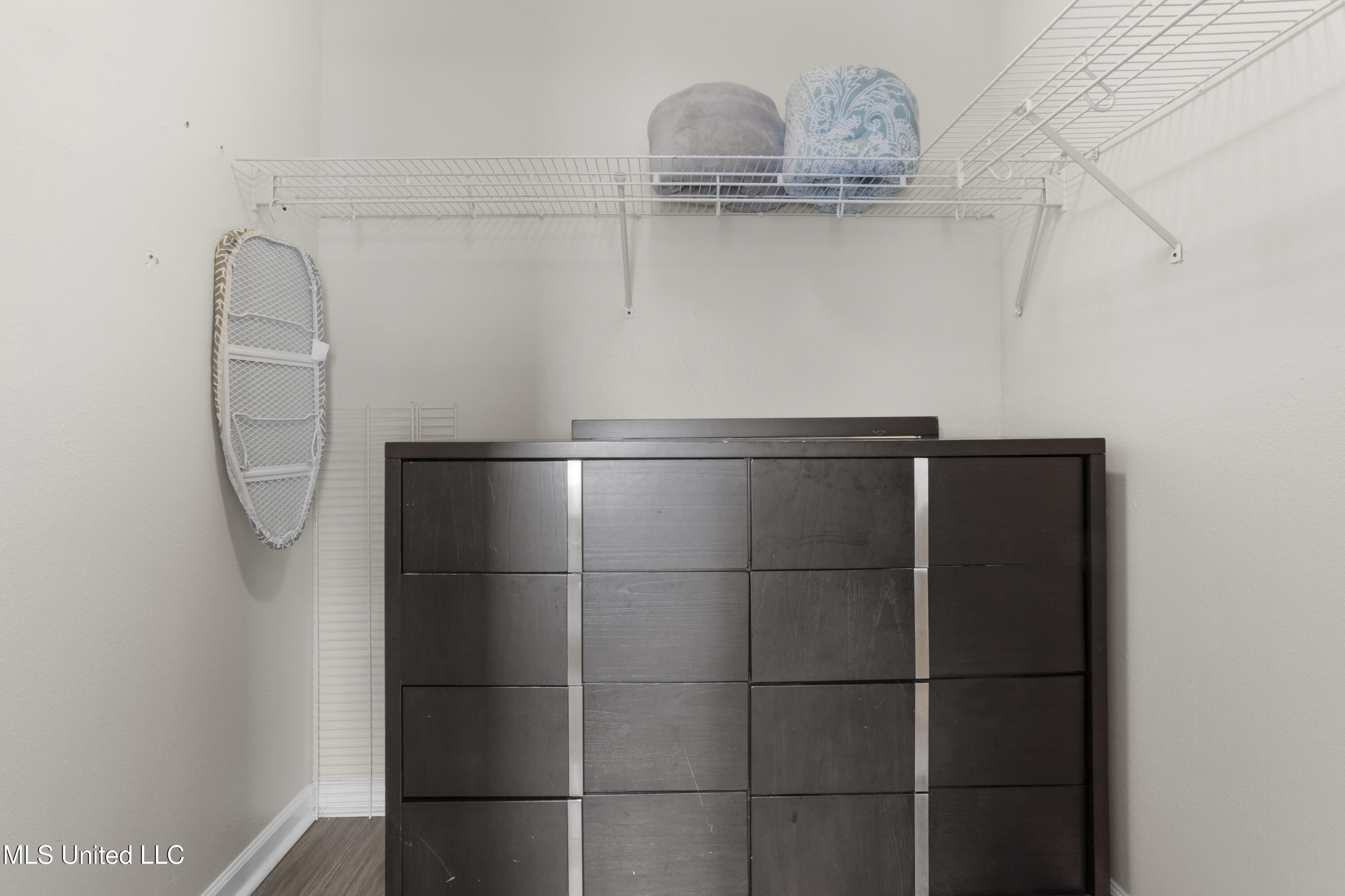 1181 Century Oaks Drive Property Photo 25
