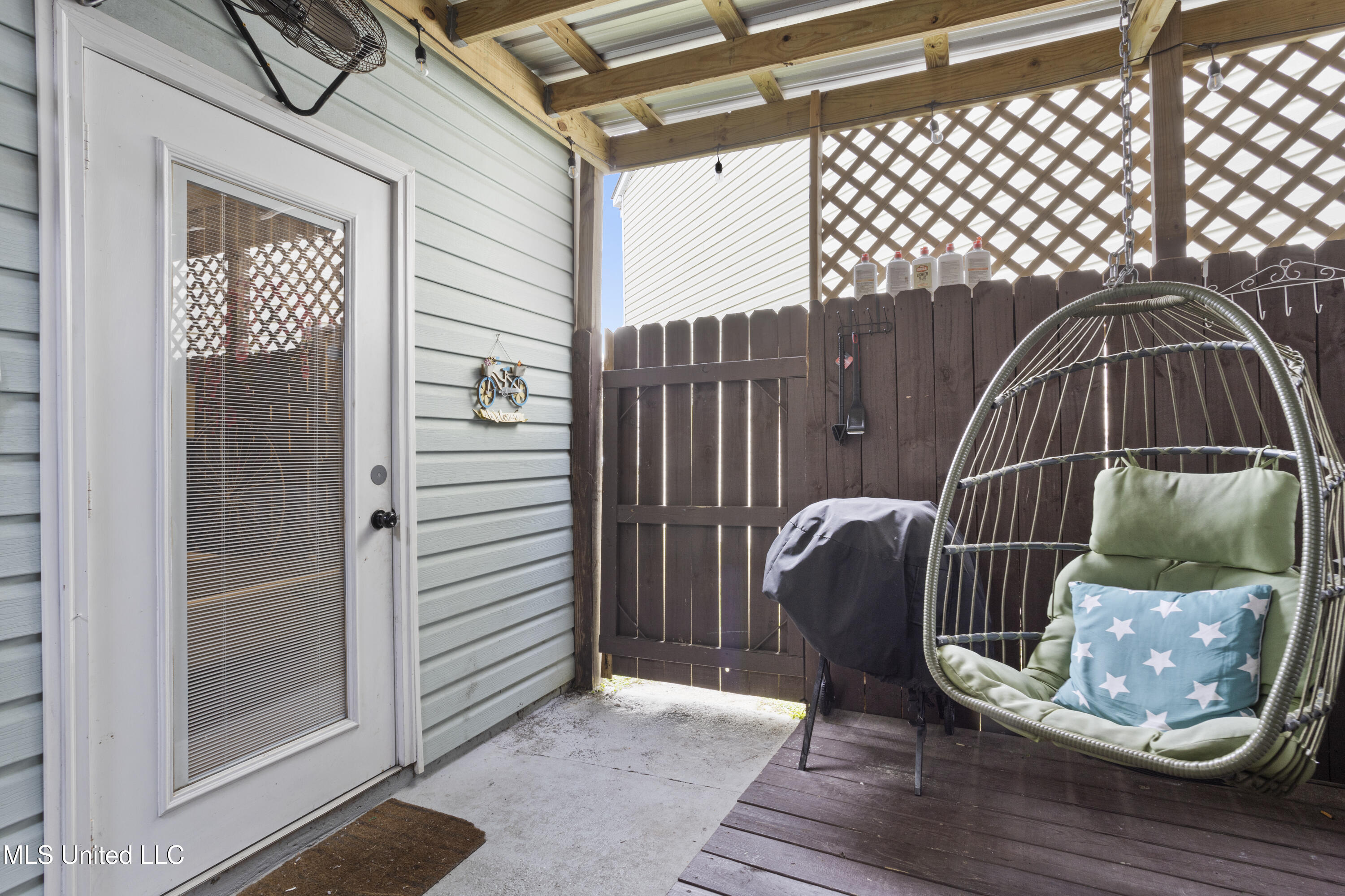 1181 Century Oaks Drive Property Photo 40