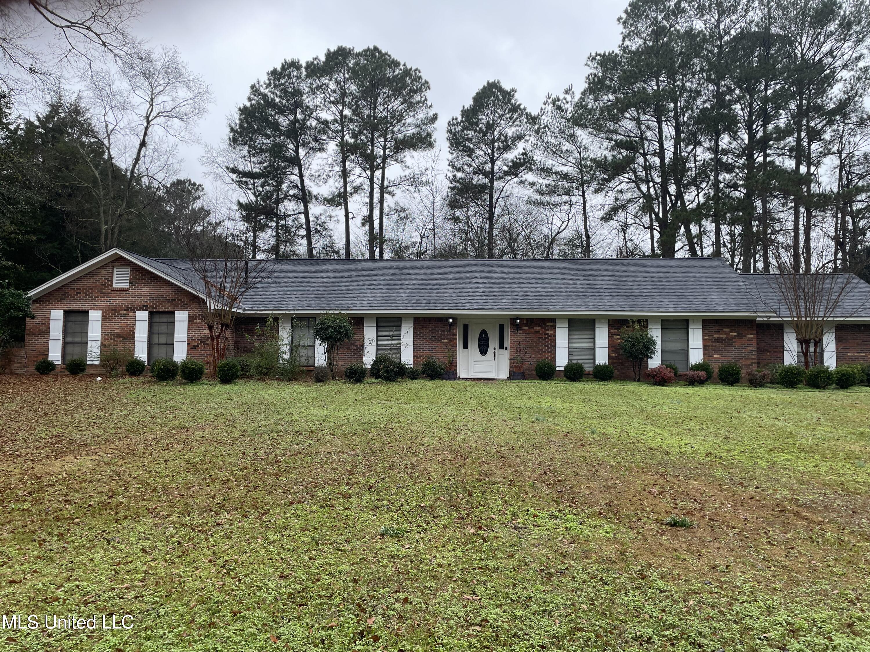 522 Kennedy Drive Property Photo 1
