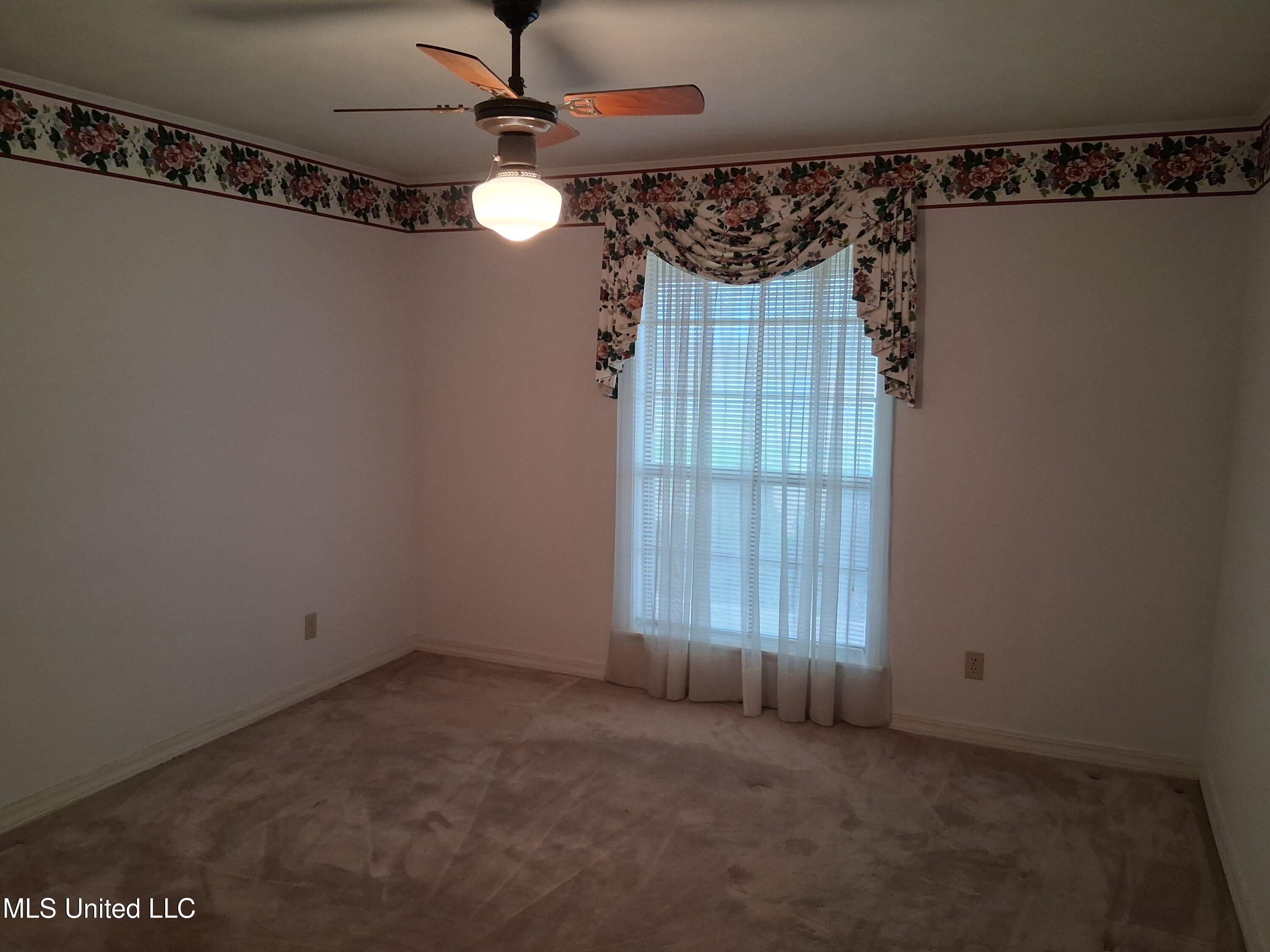 113 Pecania Drive Property Photo 4