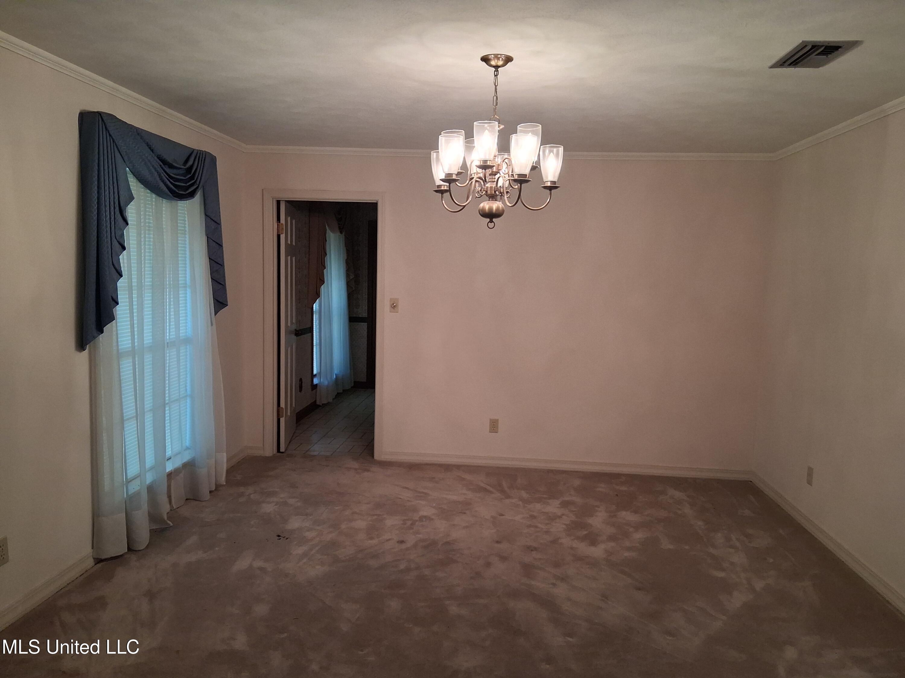 113 Pecania Drive Property Photo 5