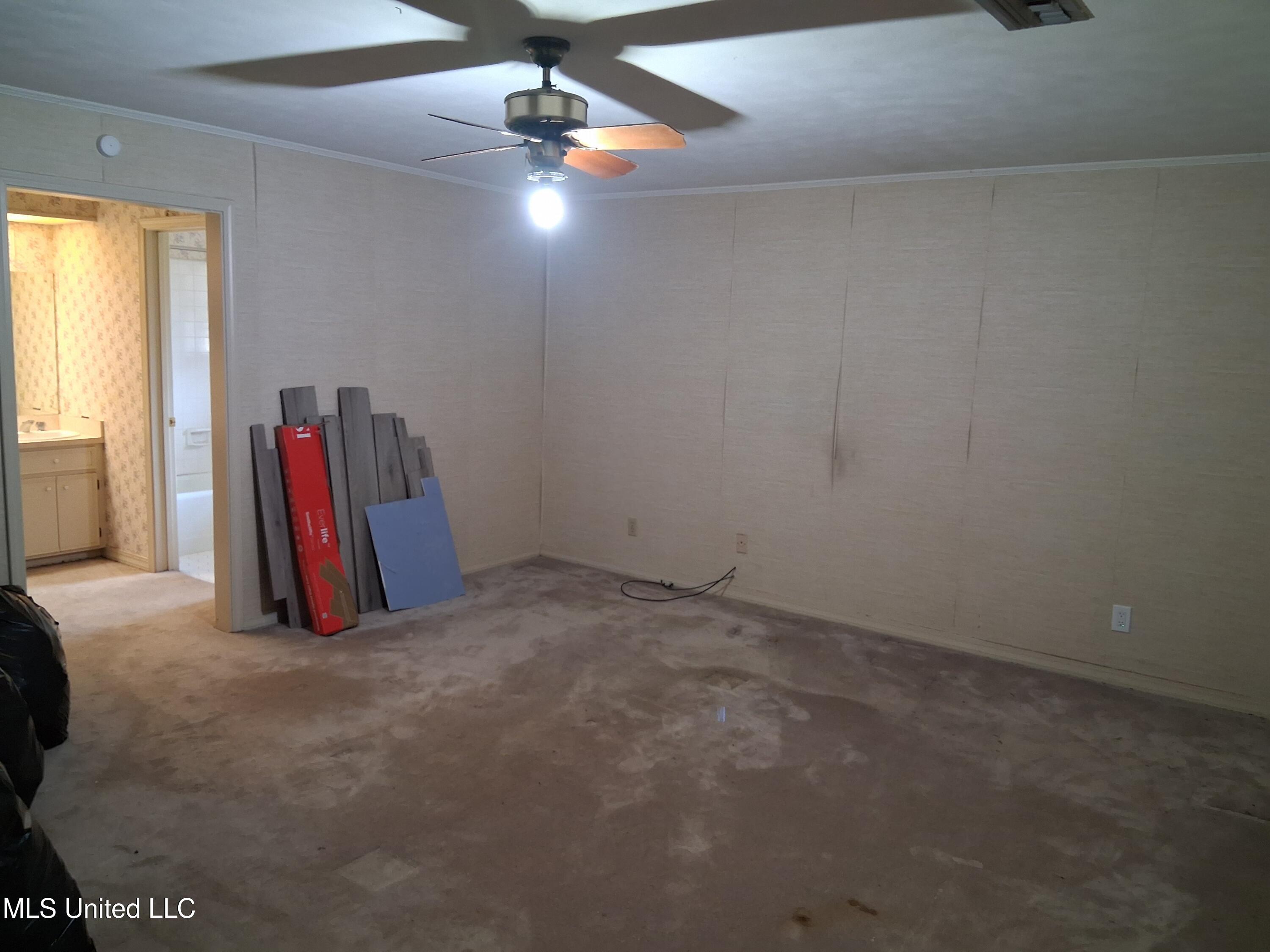 113 Pecania Drive Property Photo 6