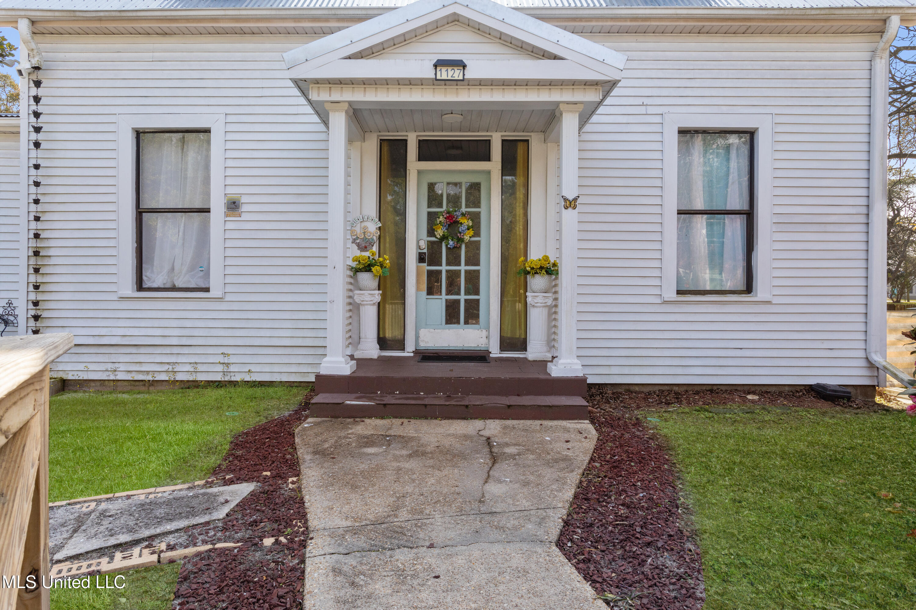 1127 19th Street Property Photo 4