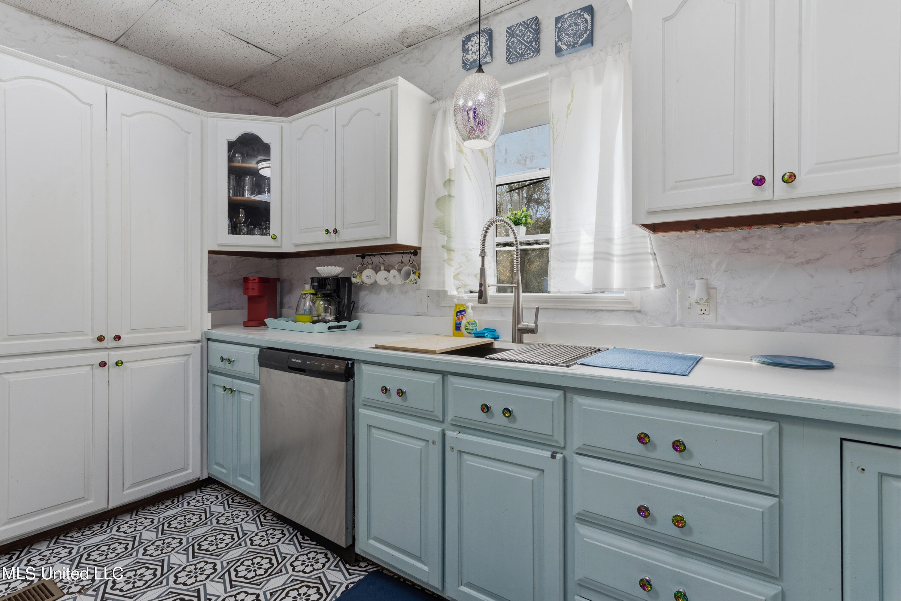 1127 19th Street Property Photo 12