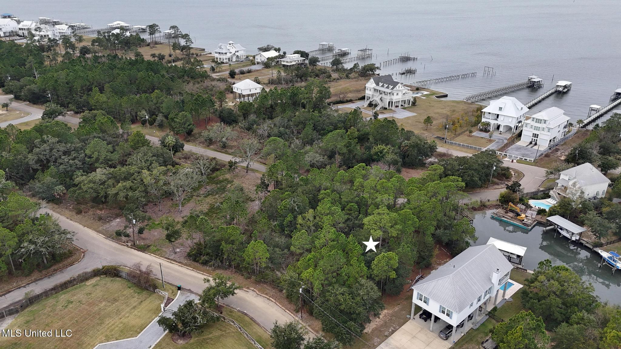 Sunset Drive Property Photo 6