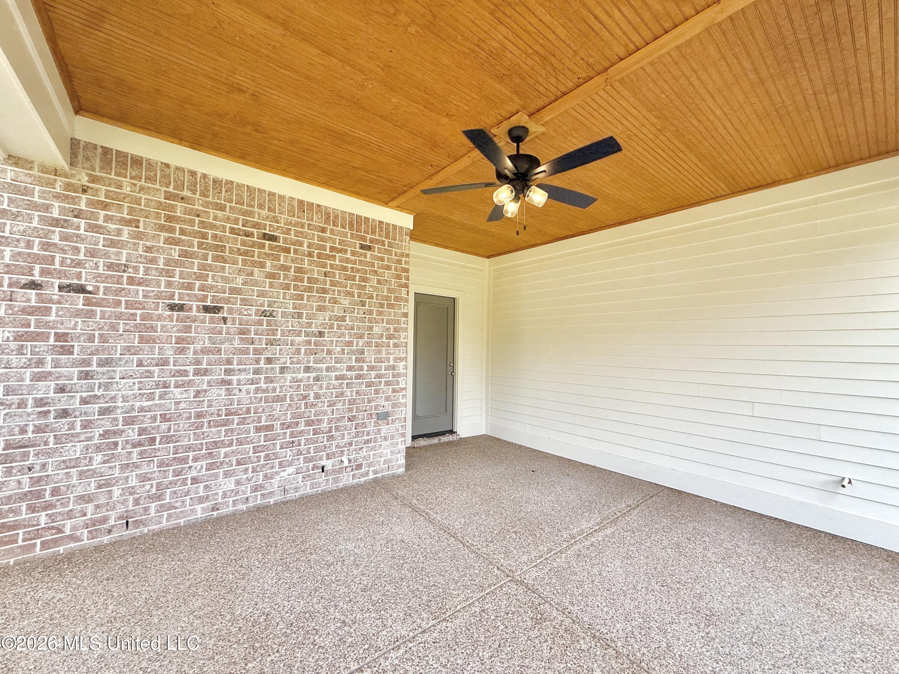 6525 Westland Court Property Photo 16