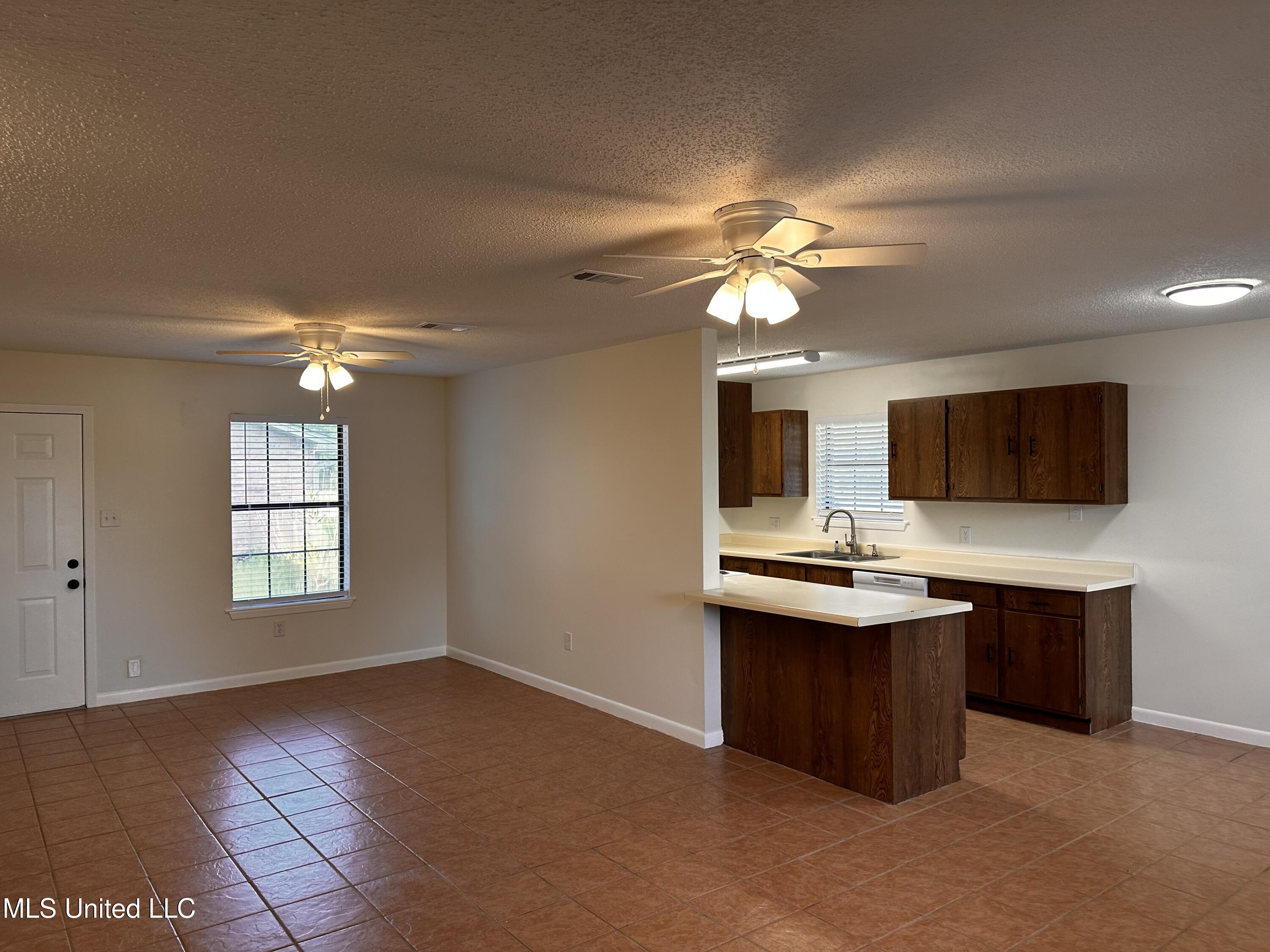 131 Via Don Ray Road Property Photo 6