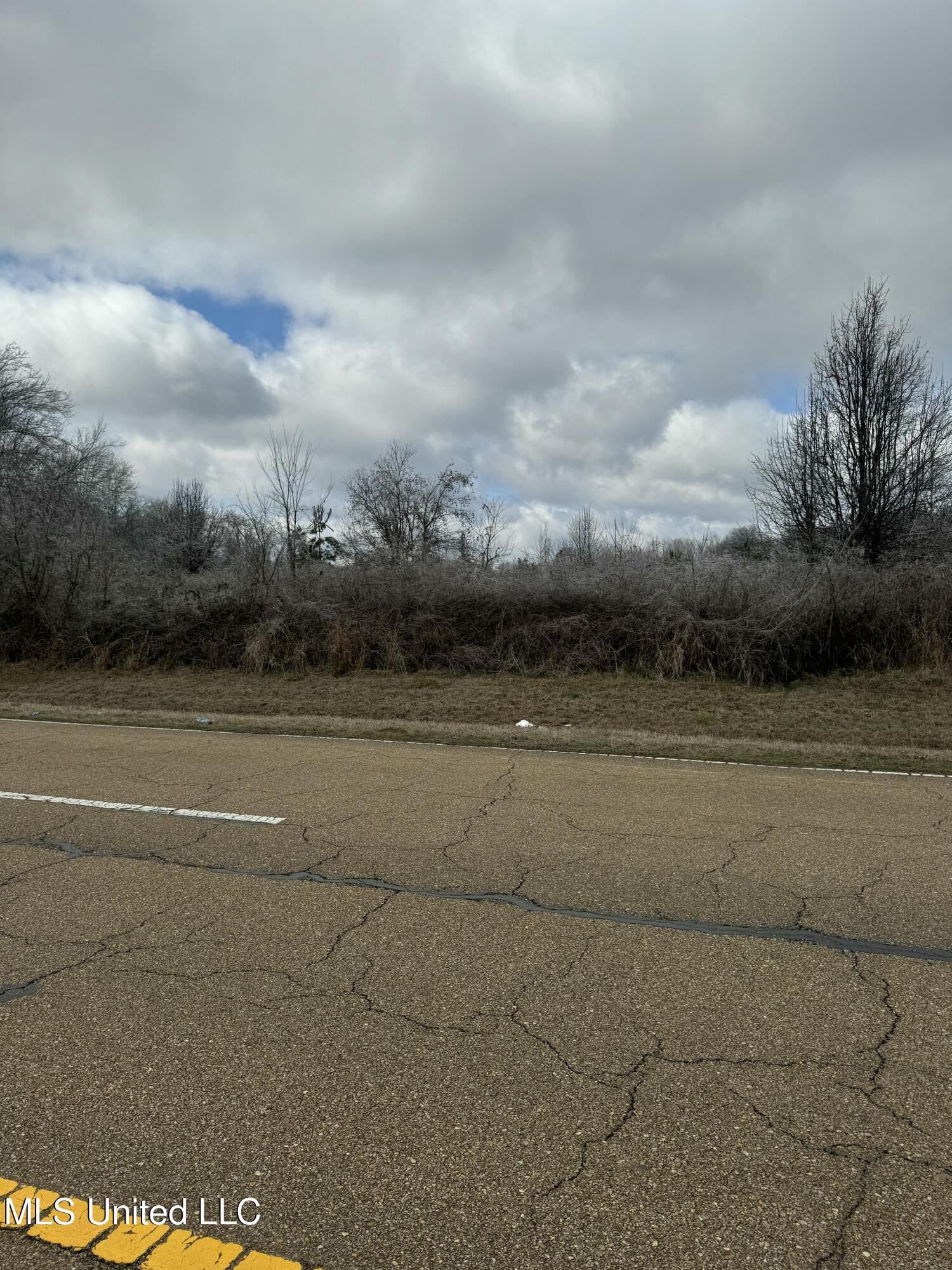 Sowell Road Property Photo 5