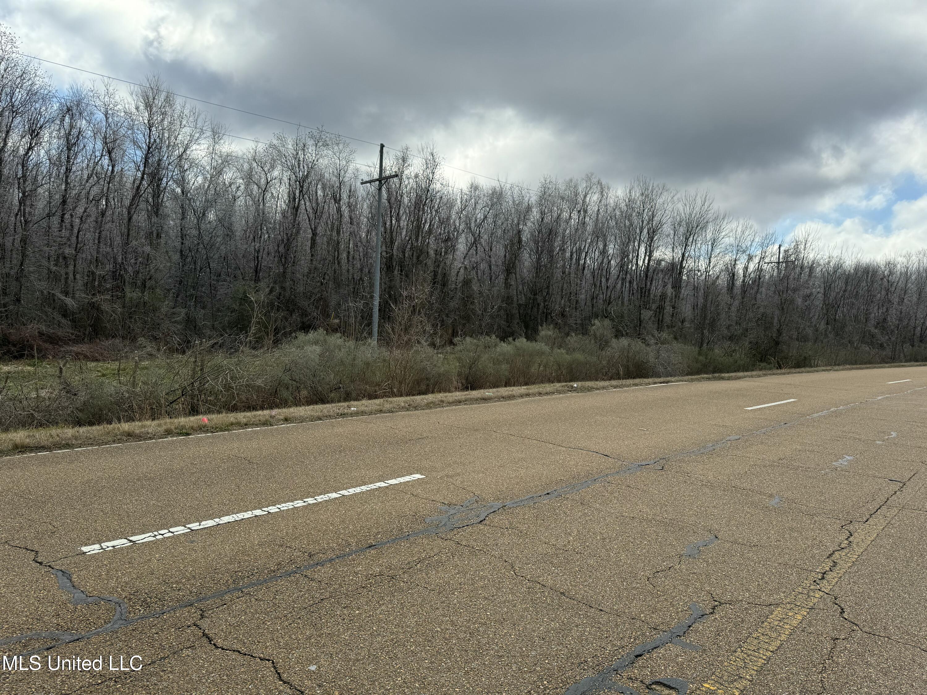 W Sowell Road Property Photo 3