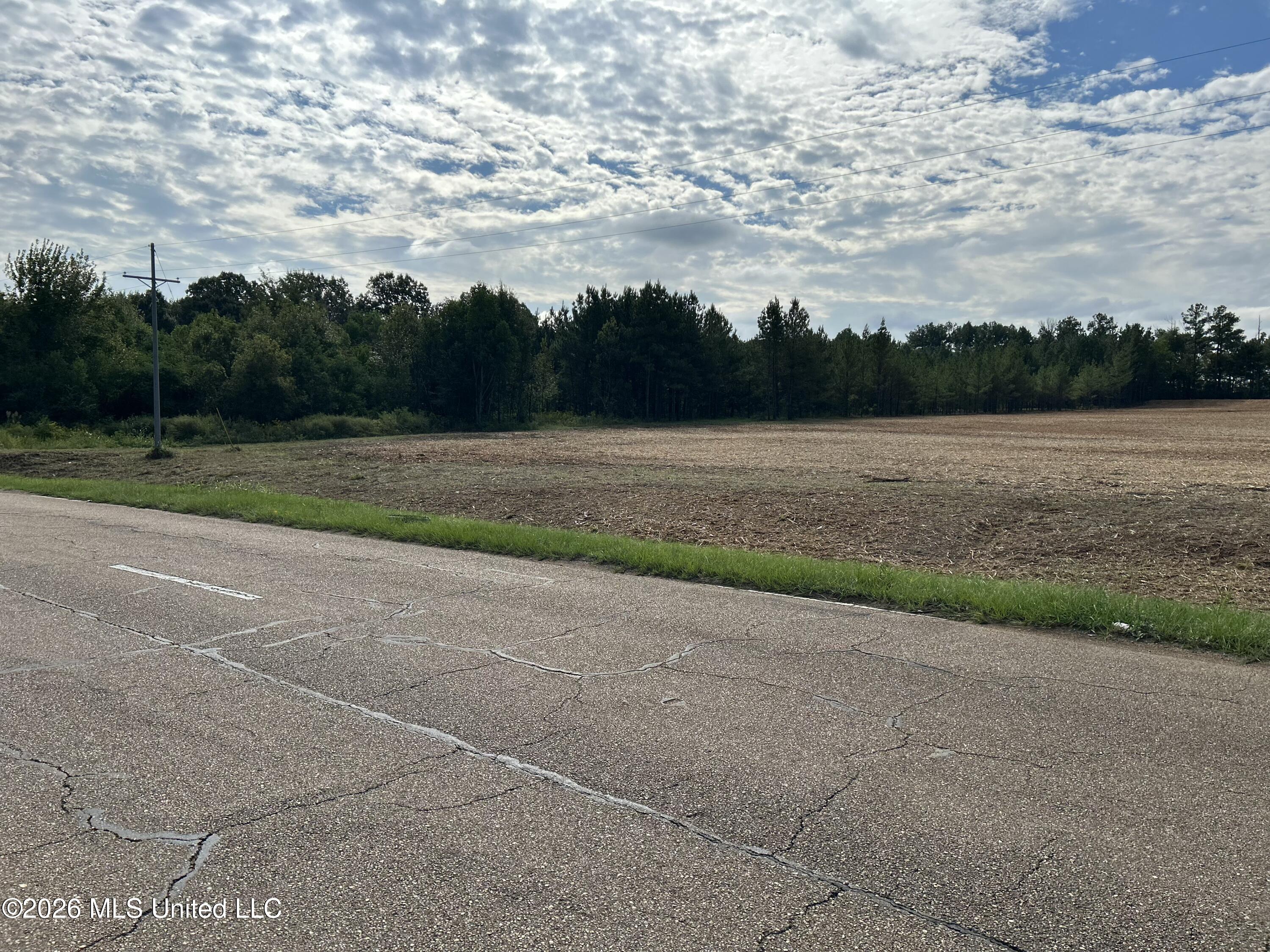 W Sowell Road Property Photo 3